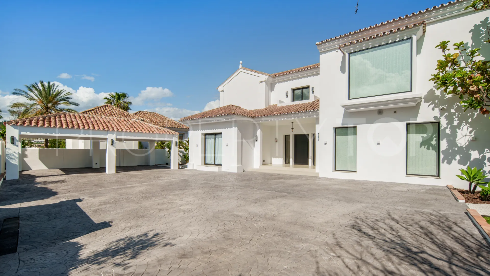 5 bedrooms villa for sale in Puerto del Almendro