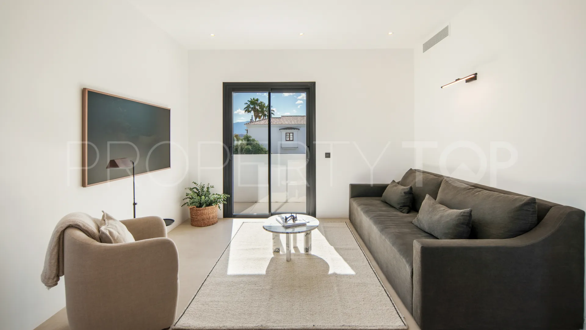 5 bedrooms villa for sale in Puerto del Almendro