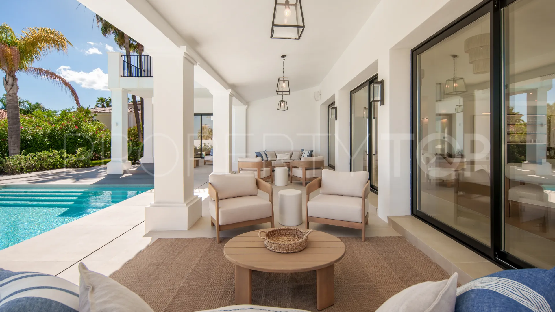 5 bedrooms villa for sale in Puerto del Almendro