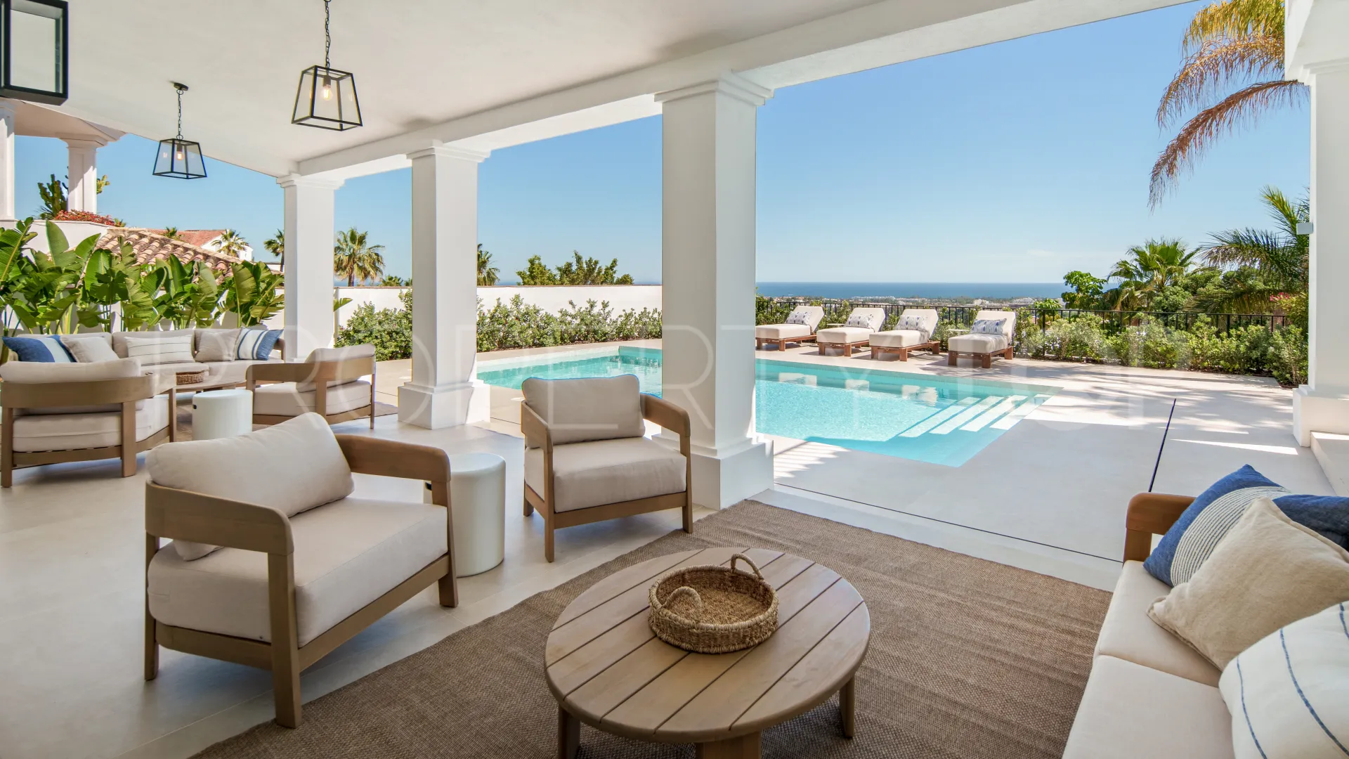 5 bedrooms villa for sale in Puerto del Almendro