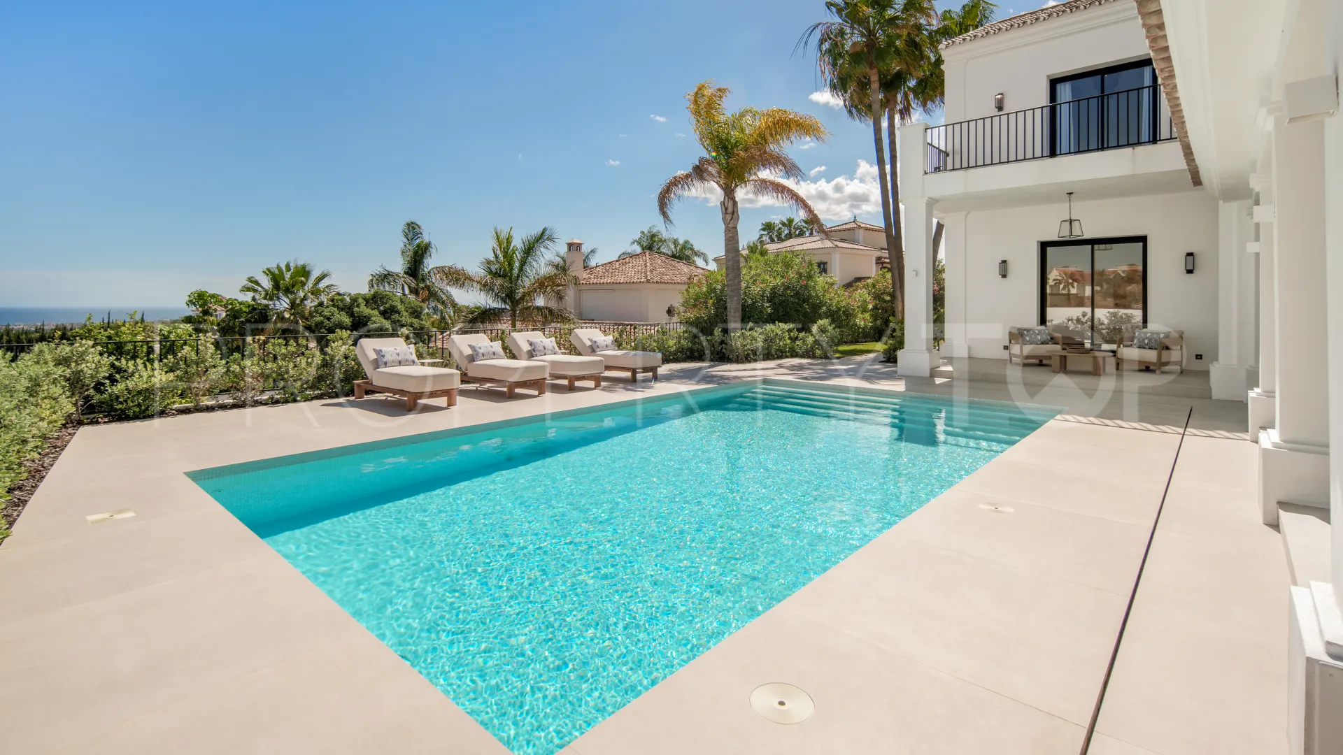 5 bedrooms villa for sale in Puerto del Almendro