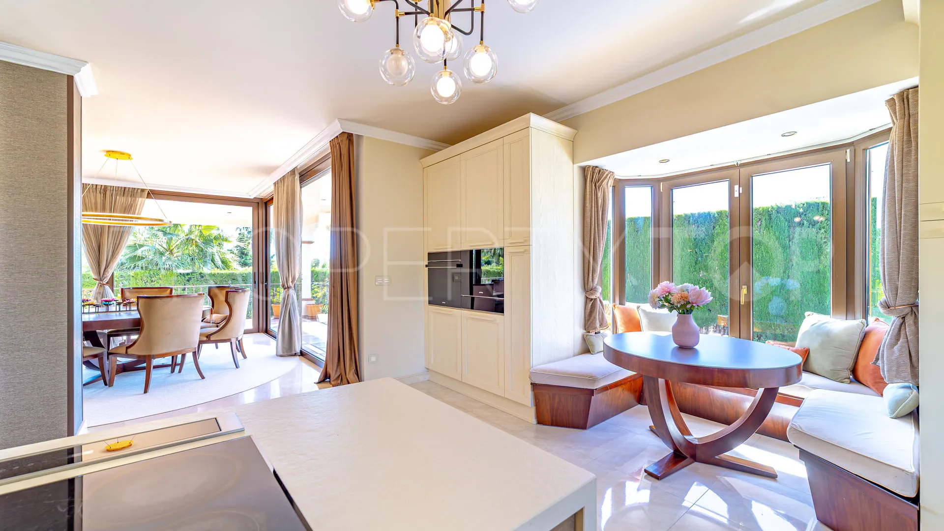 Villa con 4 dormitorios a la venta en Monte Biarritz