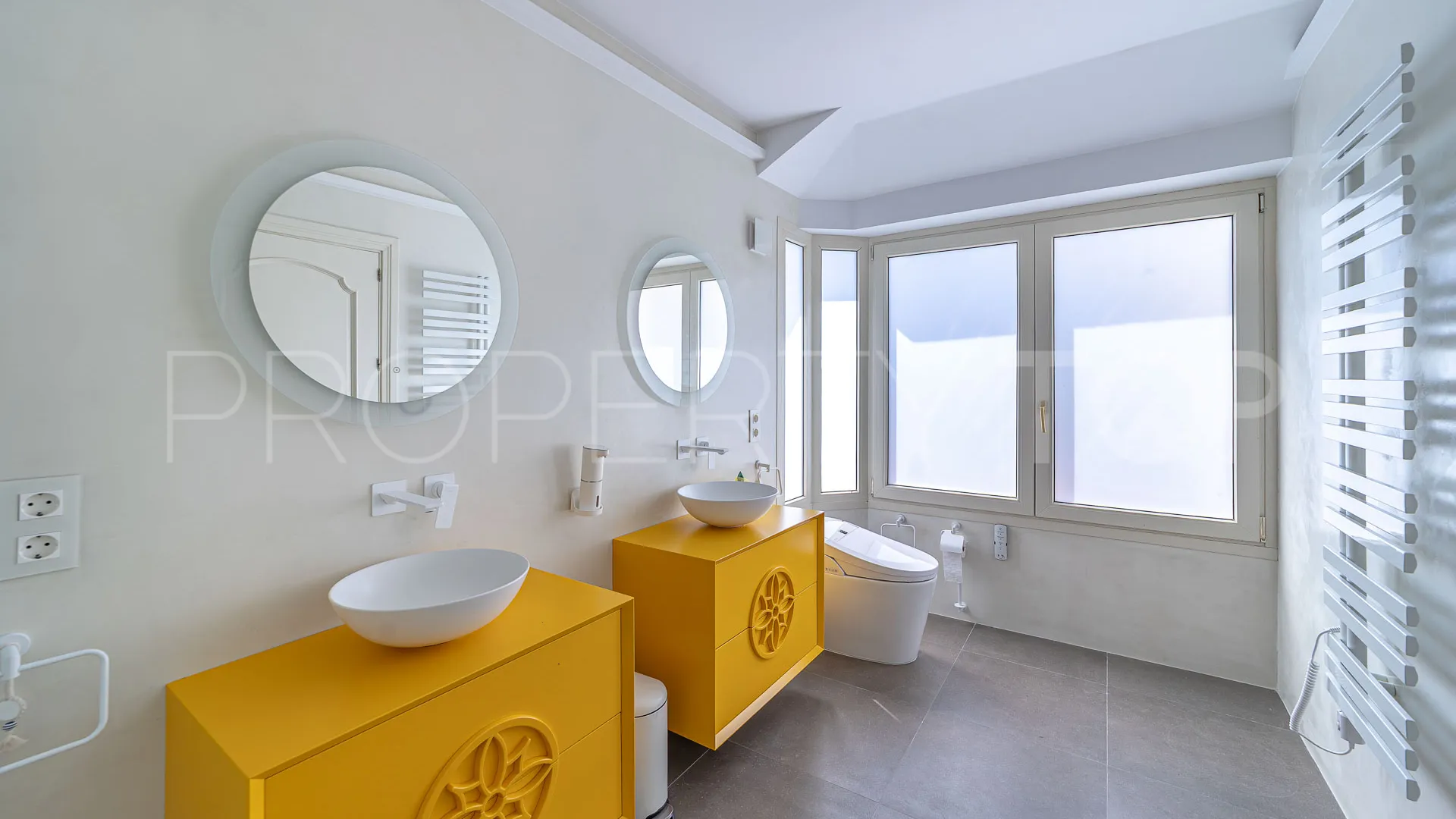 Villa con 4 dormitorios a la venta en Monte Biarritz