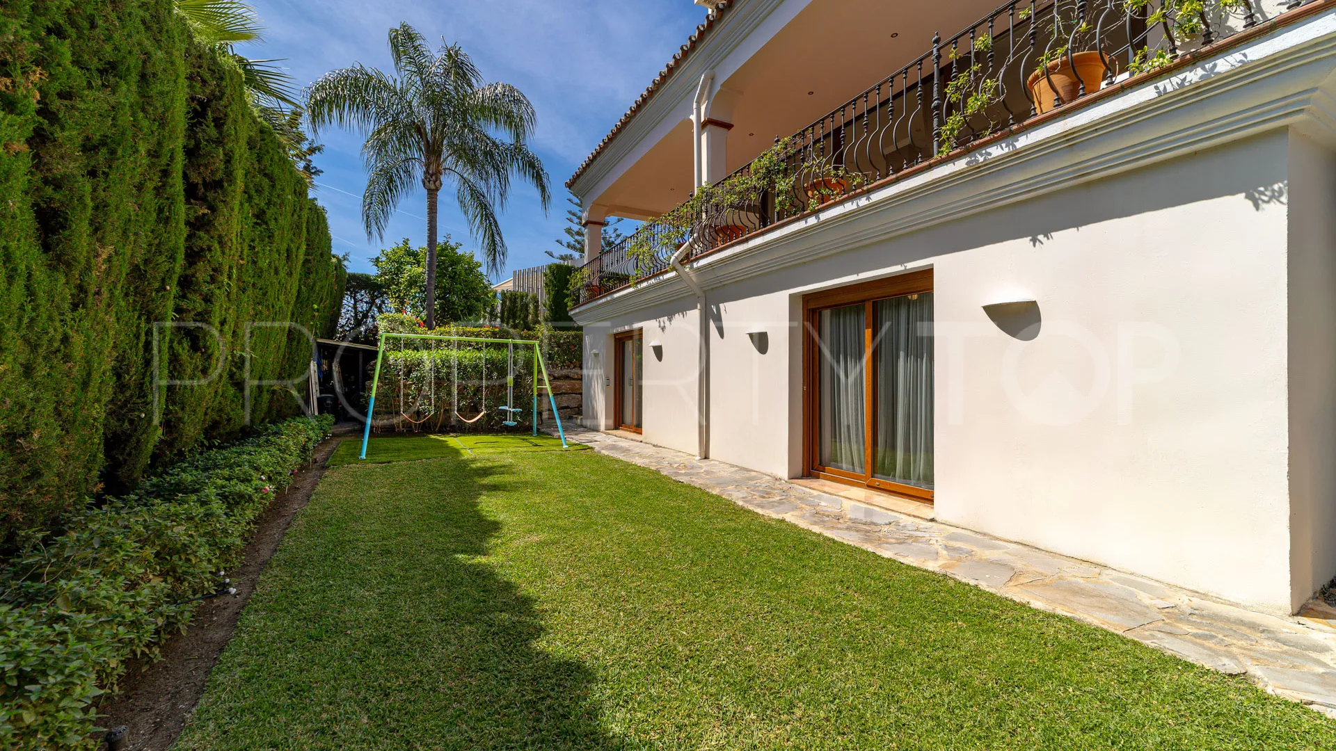 Villa con 4 dormitorios a la venta en Monte Biarritz