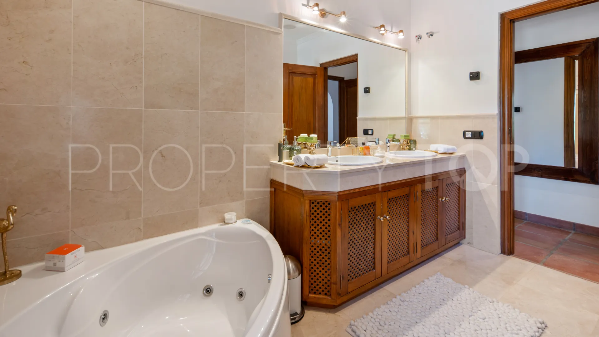 Villa with 4 bedrooms for sale in El Madroñal
