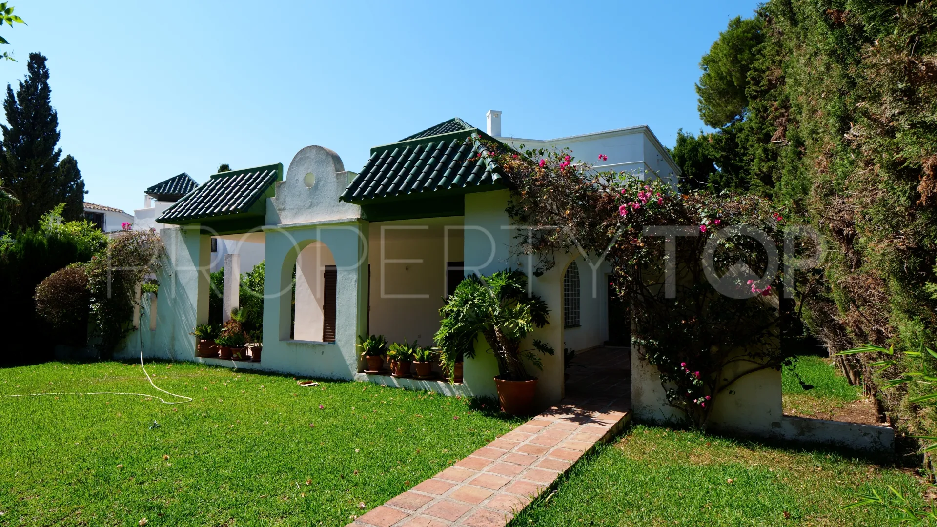 4 bedrooms Las Chapas villa for sale