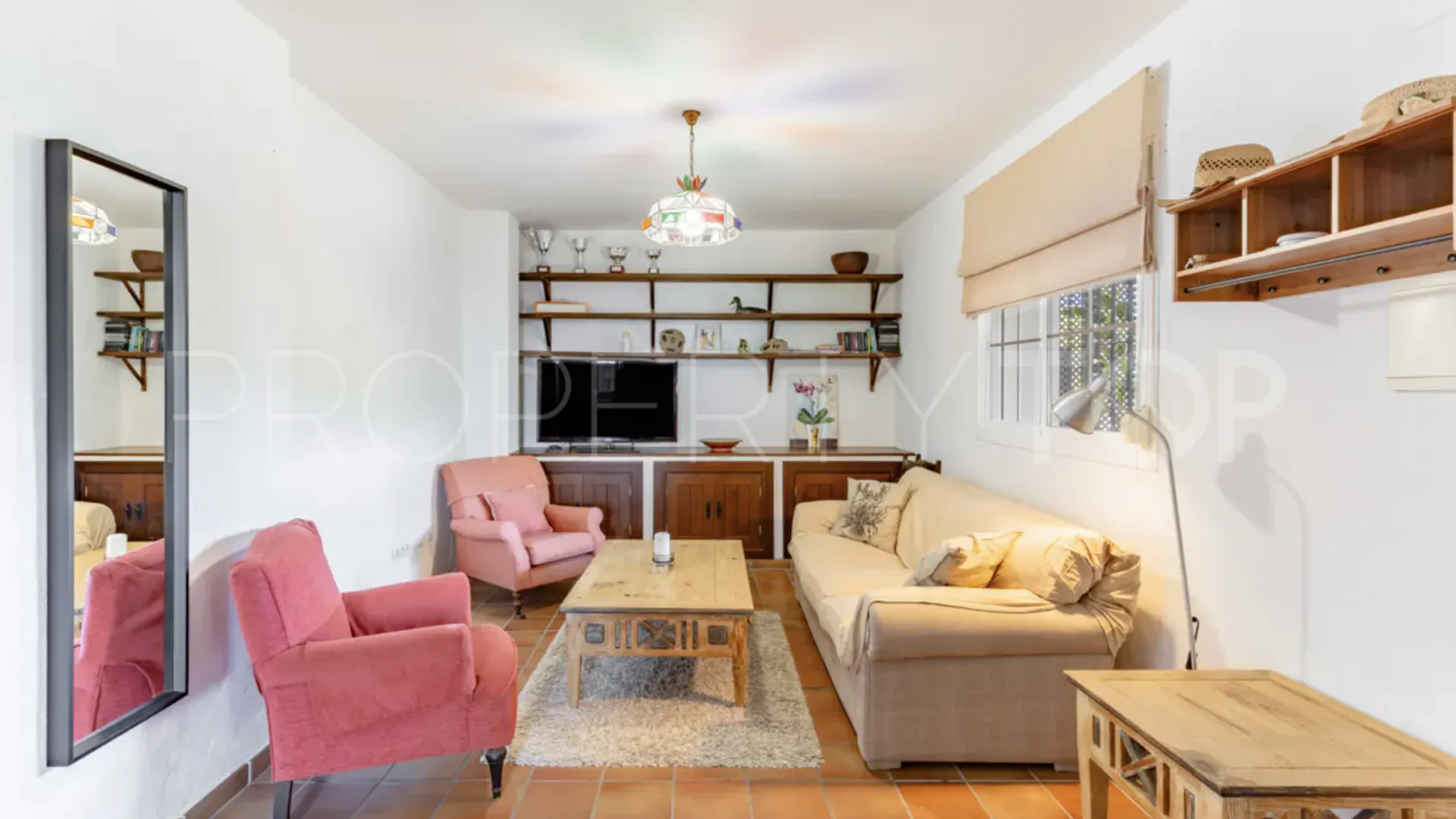 Villa en venta en Estepona