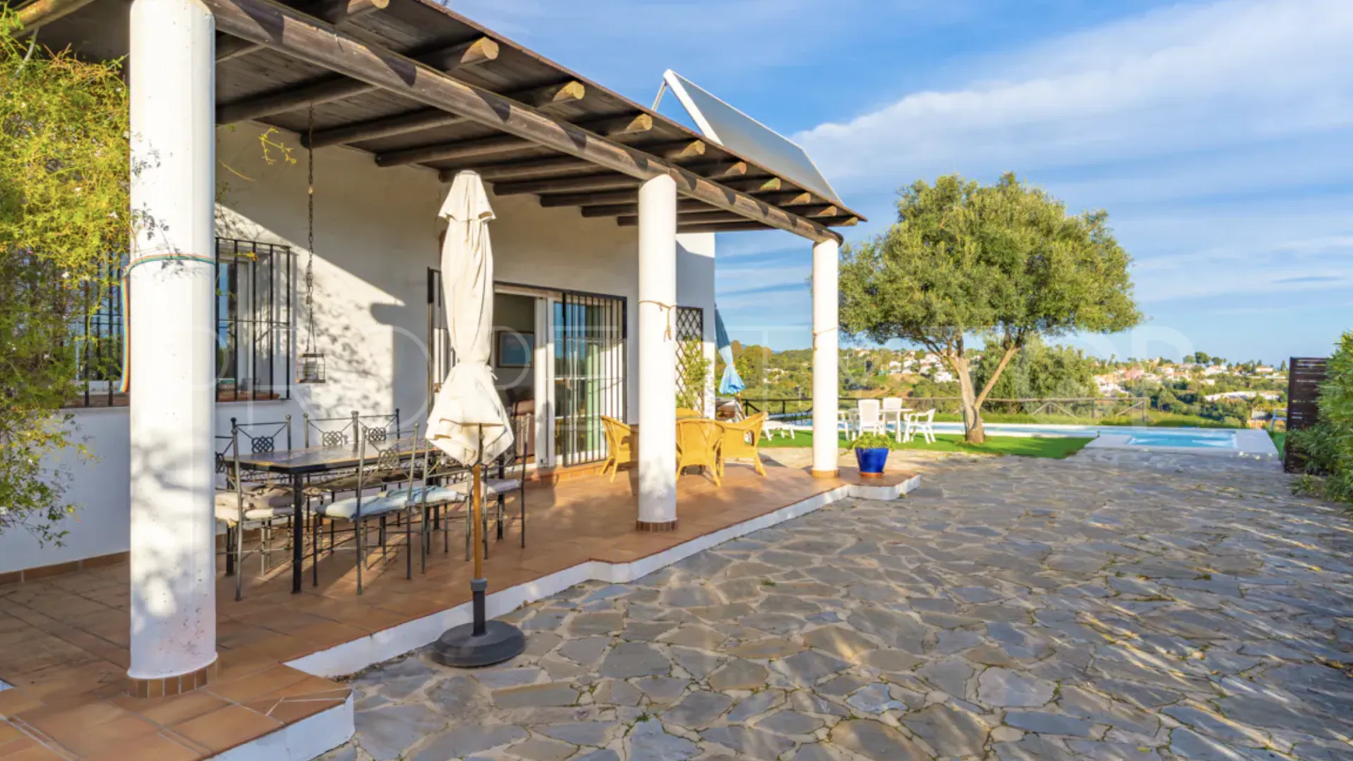 Villa en venta en Estepona