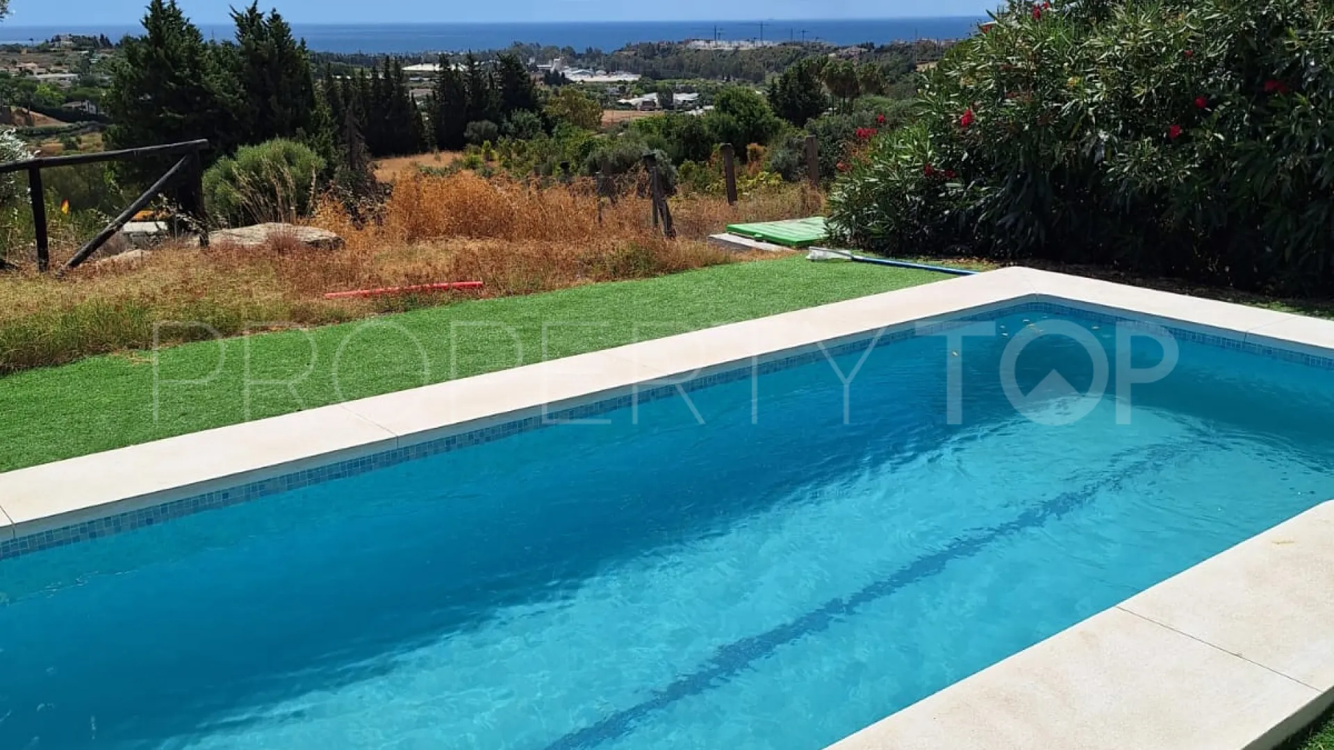 Villa en venta en Estepona