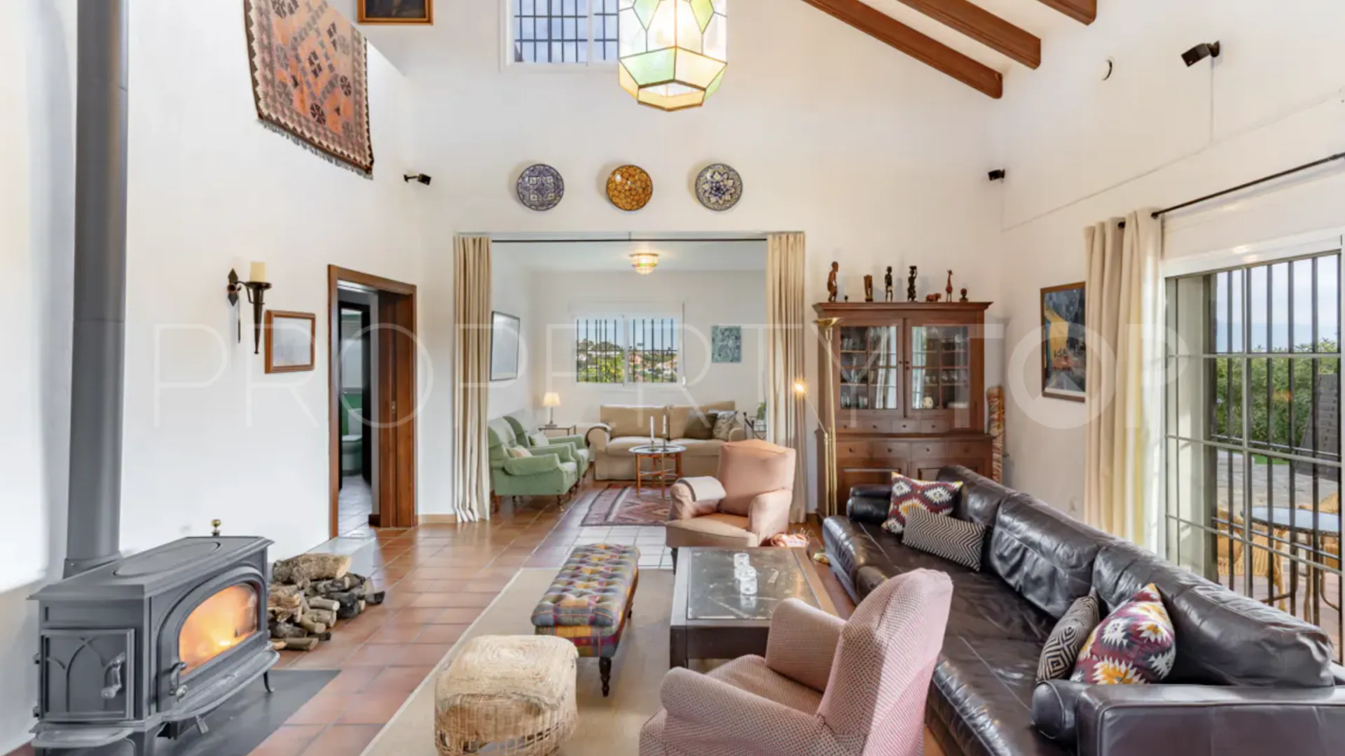 Villa en venta en Estepona