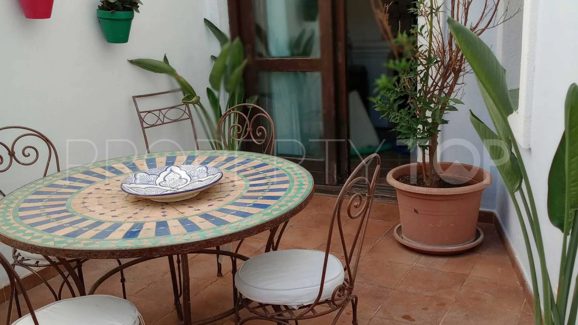 Pareado de 3 dormitorios a la venta en Estepona