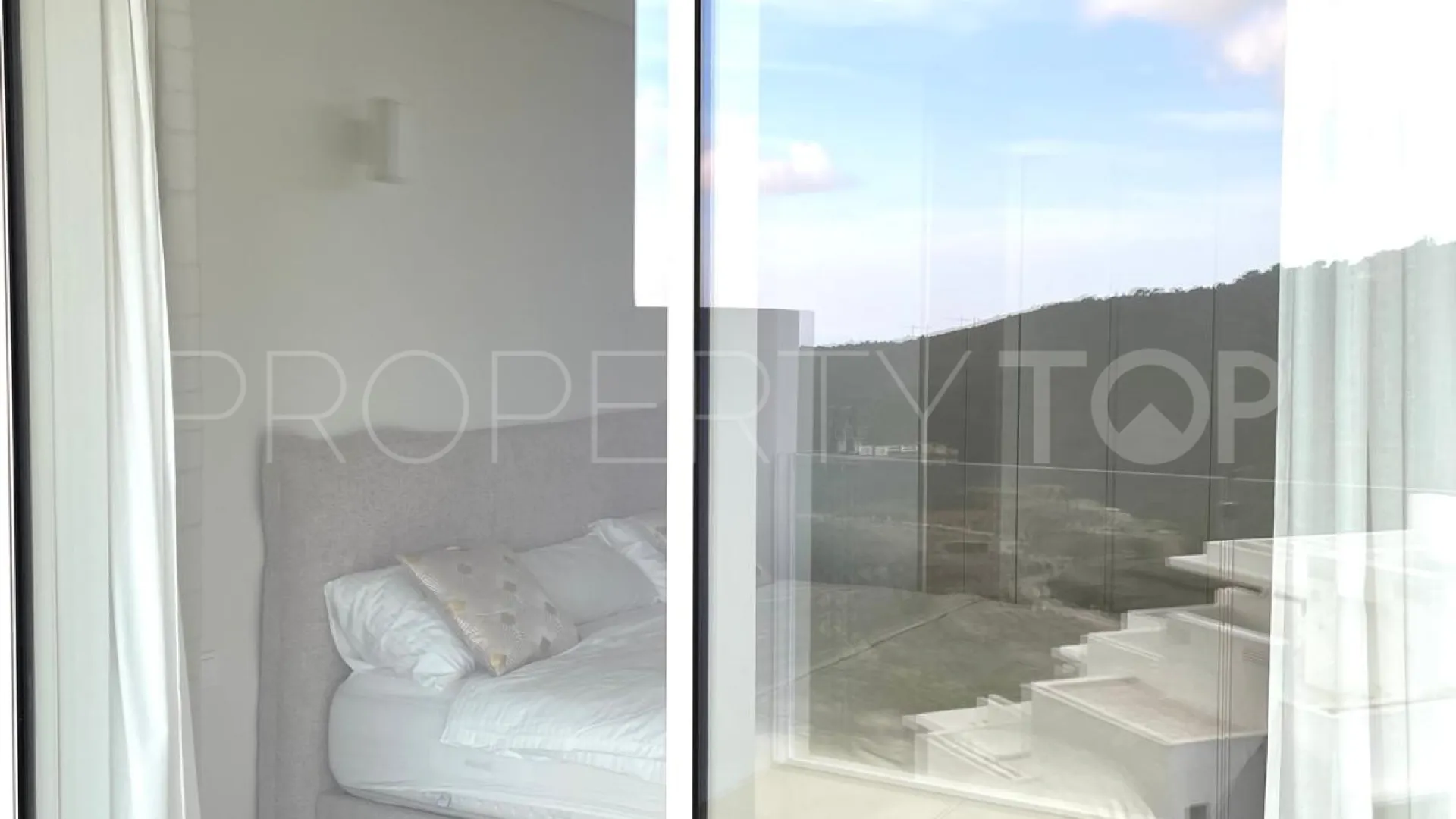 Buy Palo Alto 2 bedrooms apartment