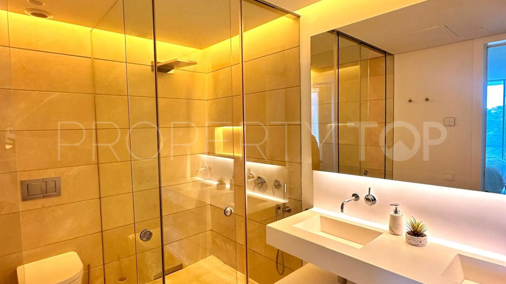 Buy Palo Alto 2 bedrooms apartment