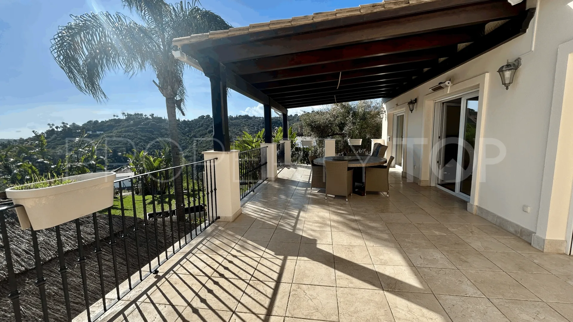 Estepona villa for sale