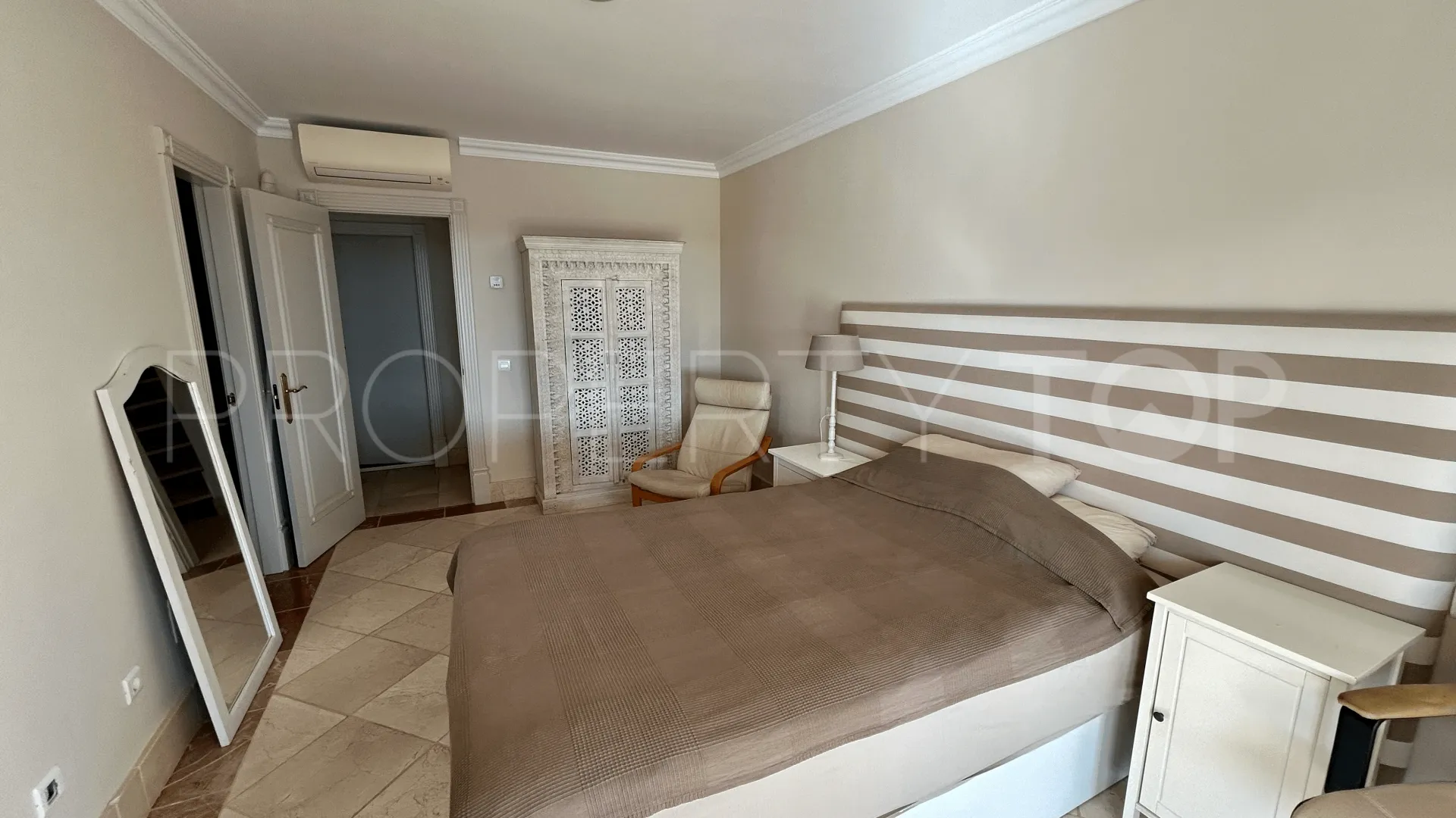 Estepona villa for sale