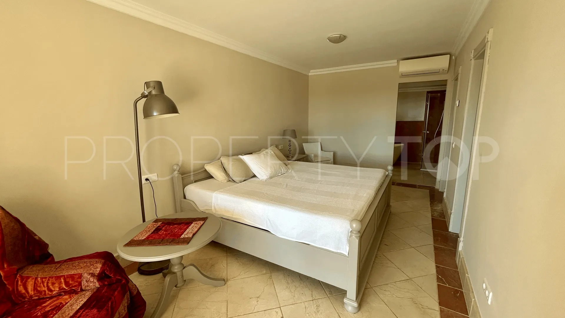 Estepona villa for sale