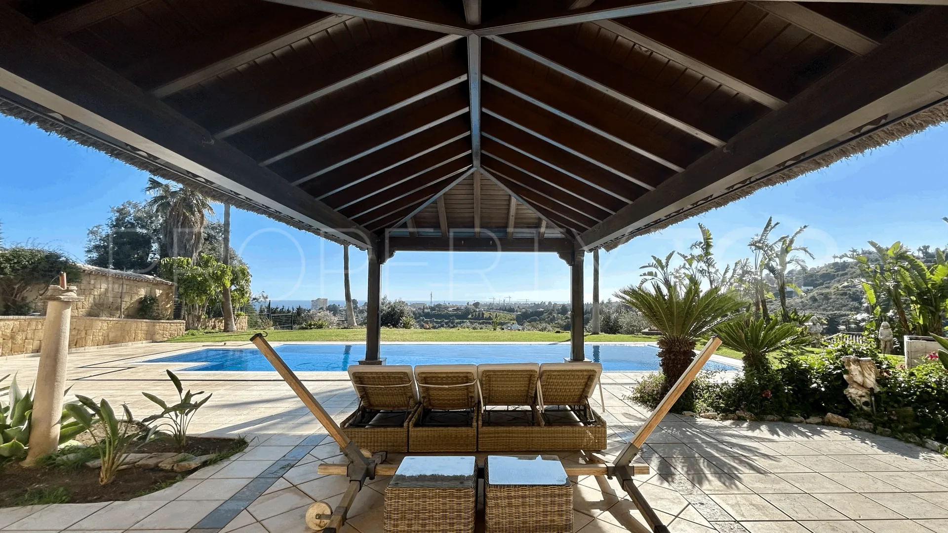 Estepona villa for sale