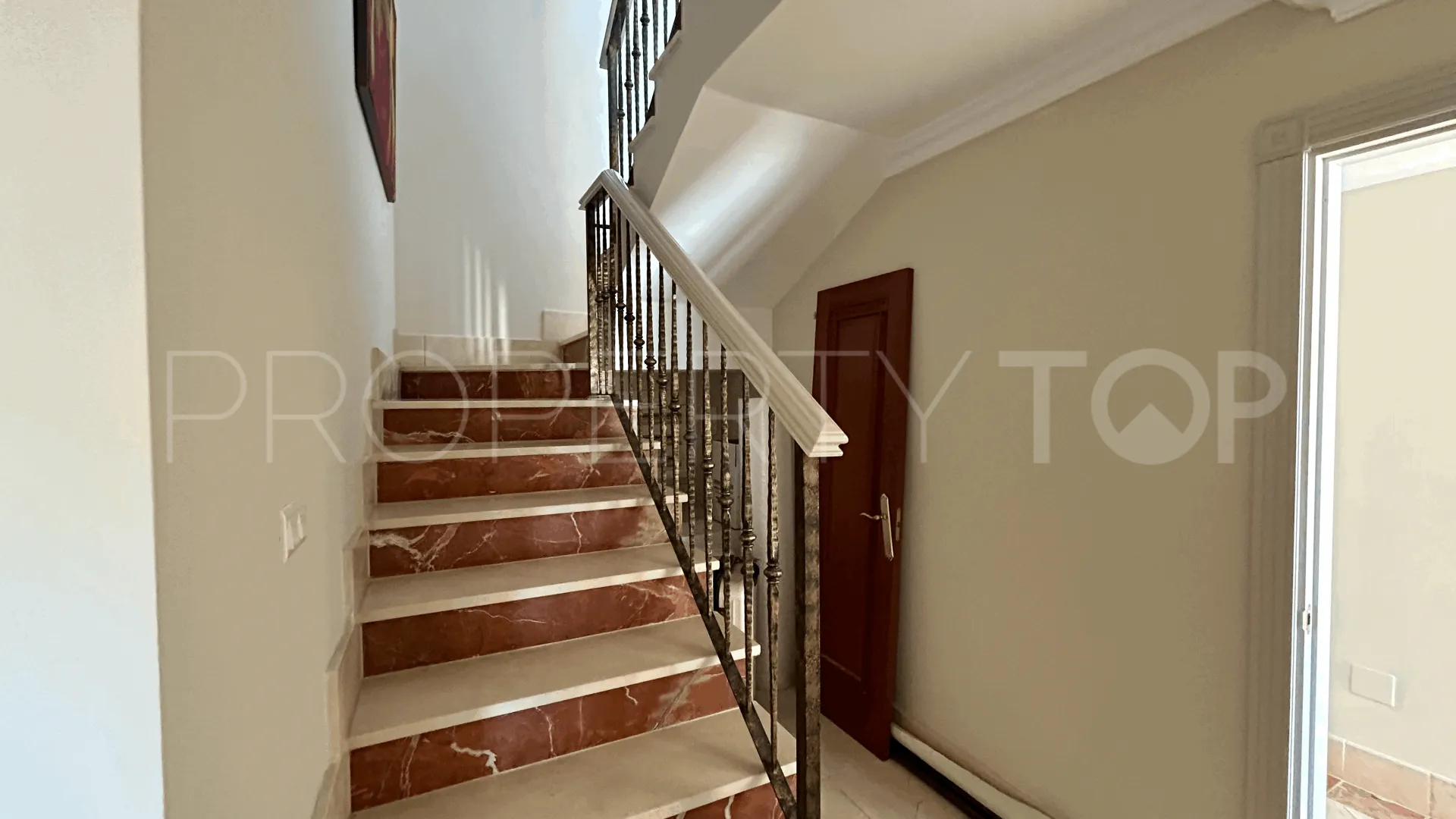 Estepona villa for sale