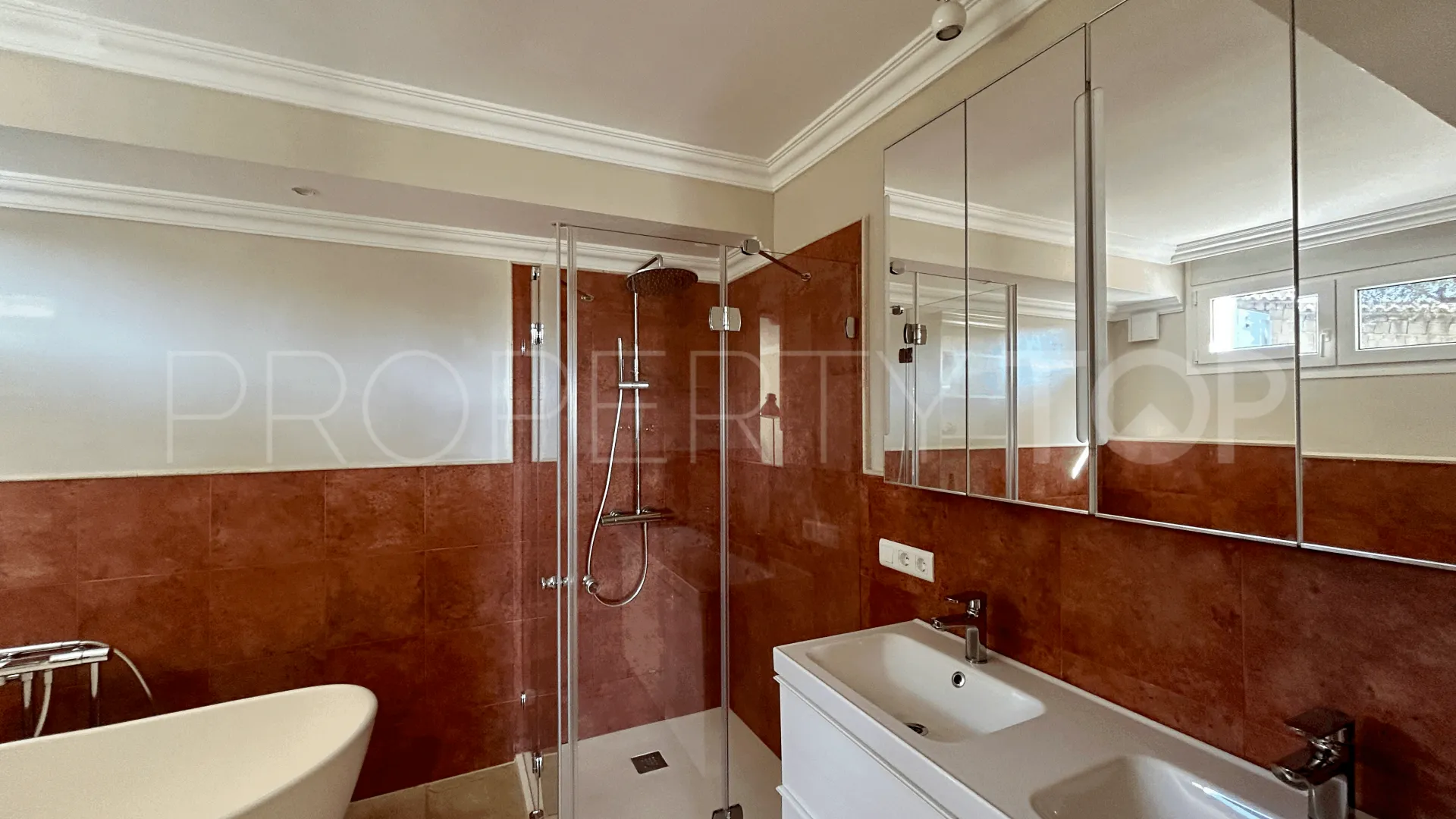 Estepona villa for sale