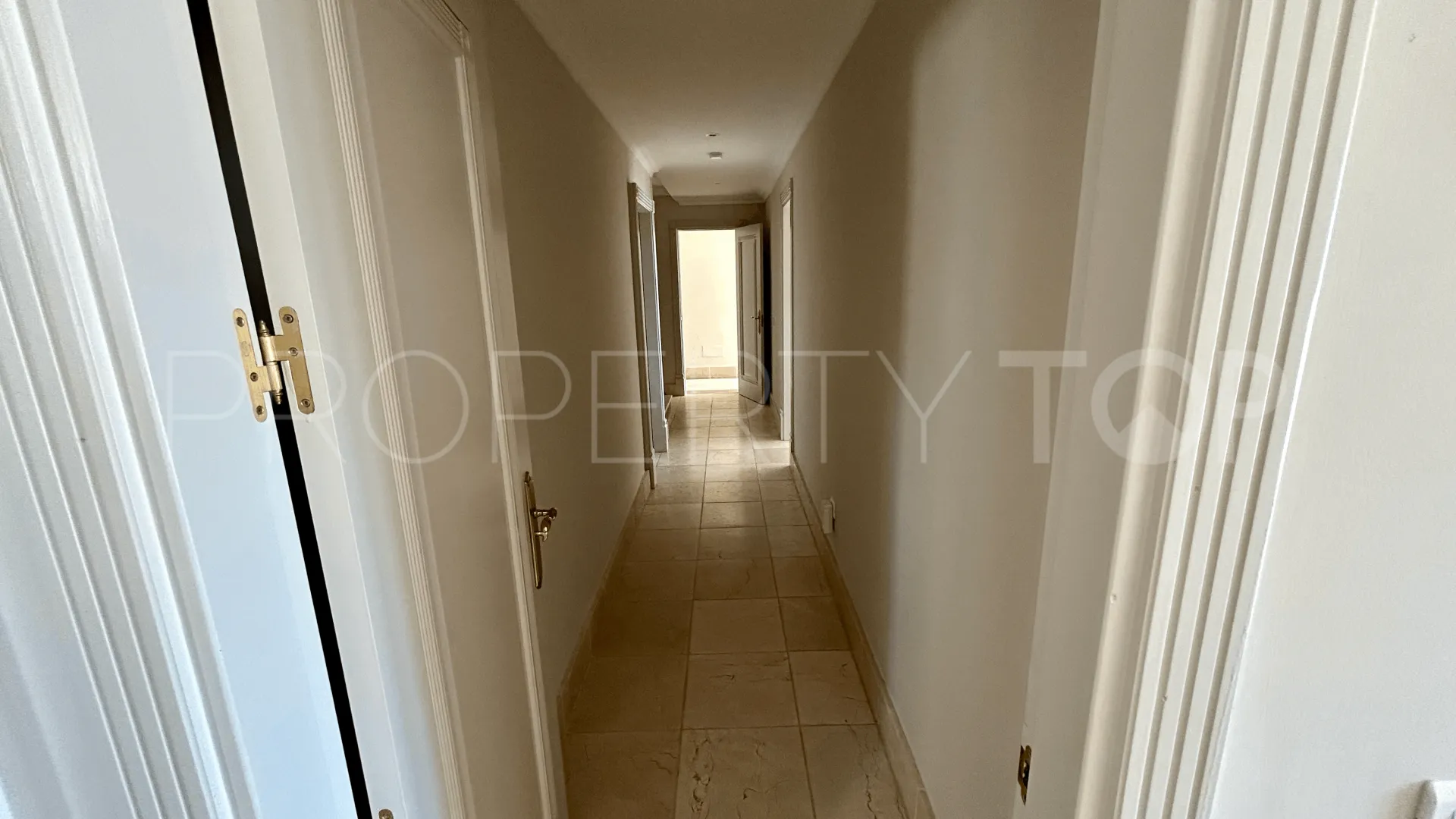 Estepona villa for sale