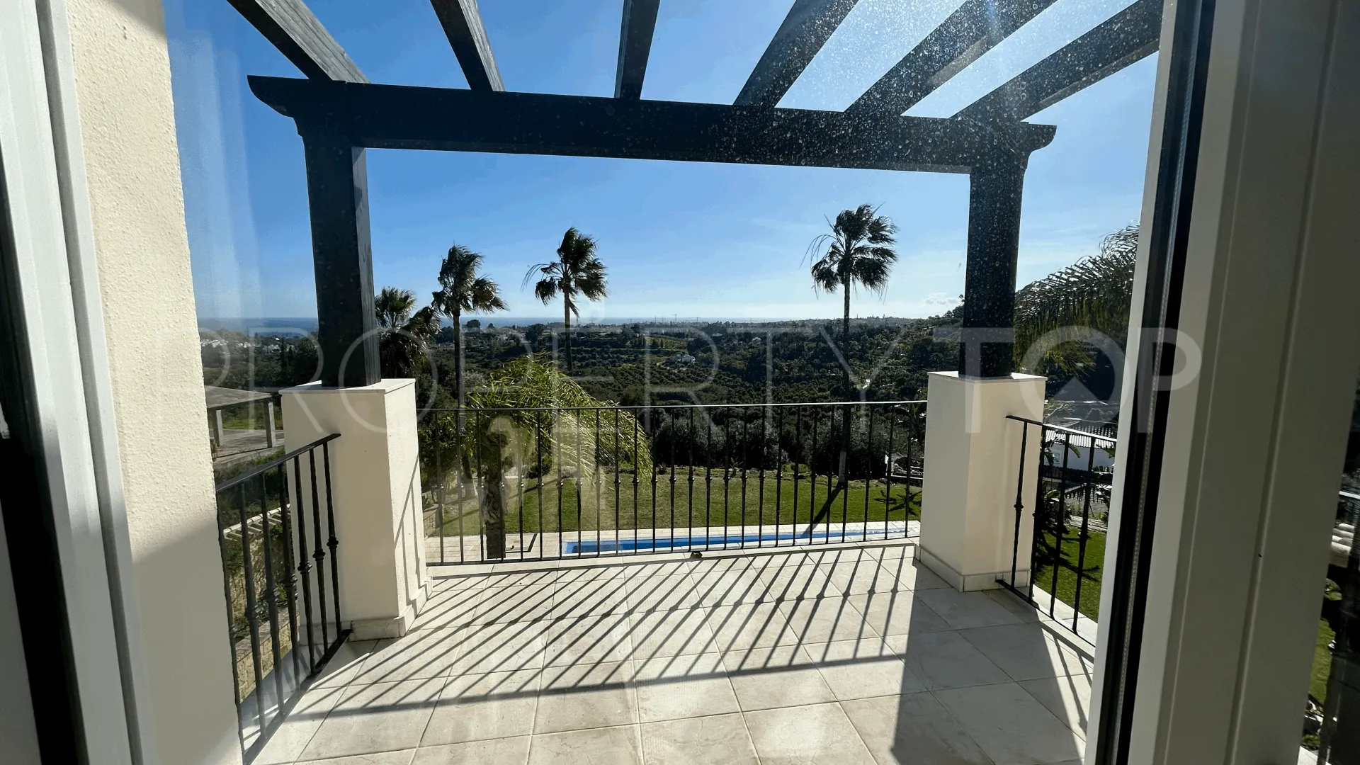 Estepona villa for sale