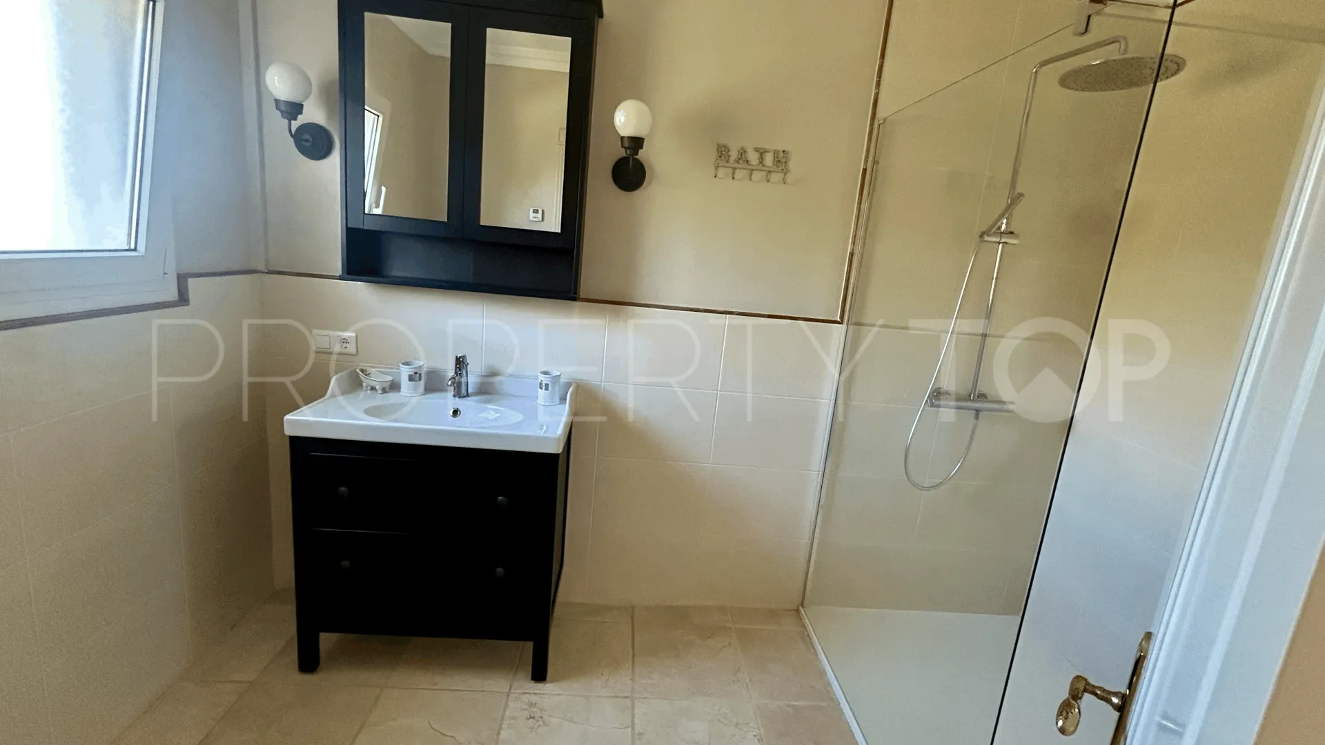 Estepona villa for sale