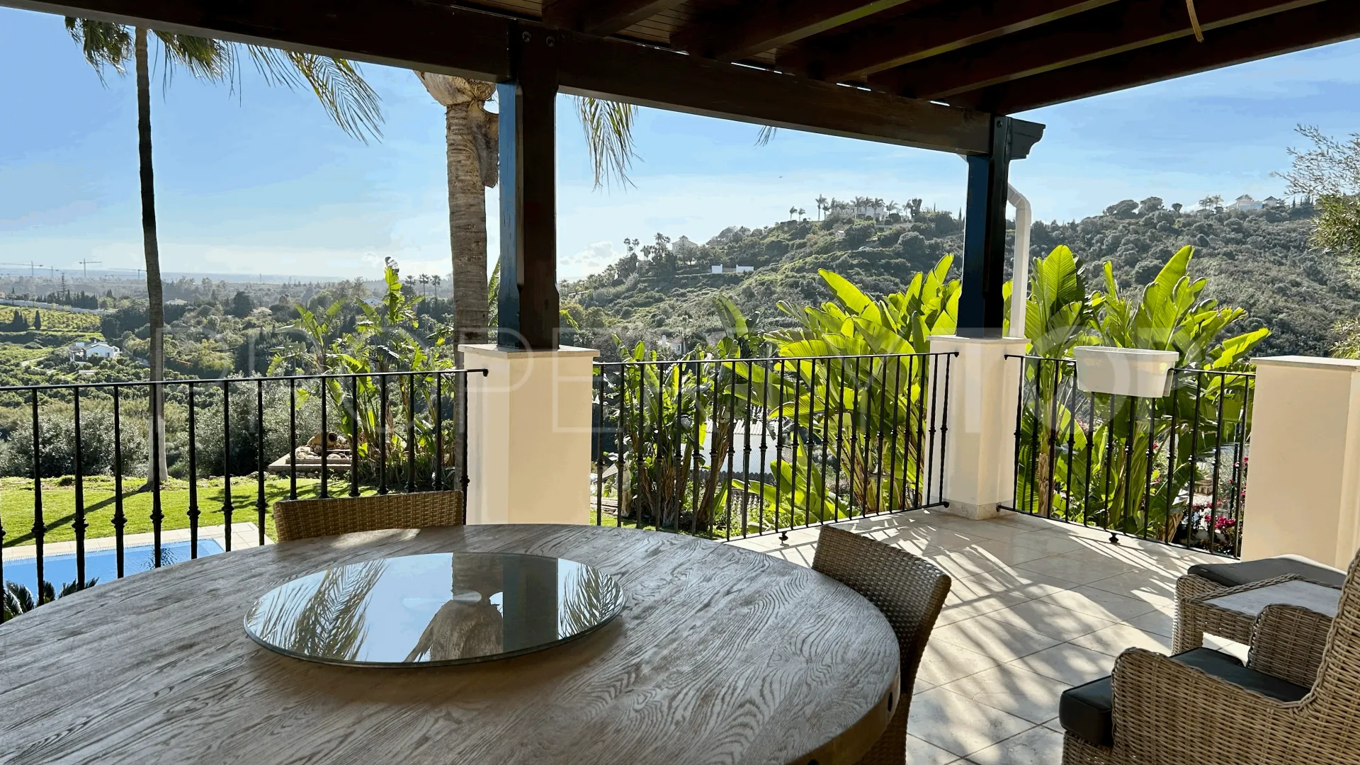 Estepona villa for sale