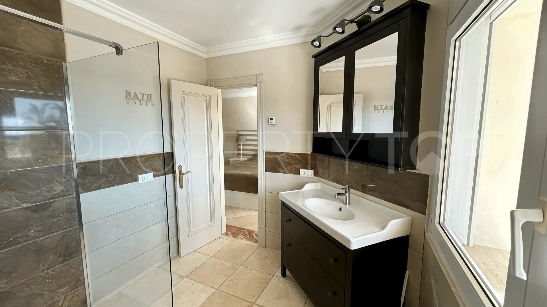 Estepona villa for sale