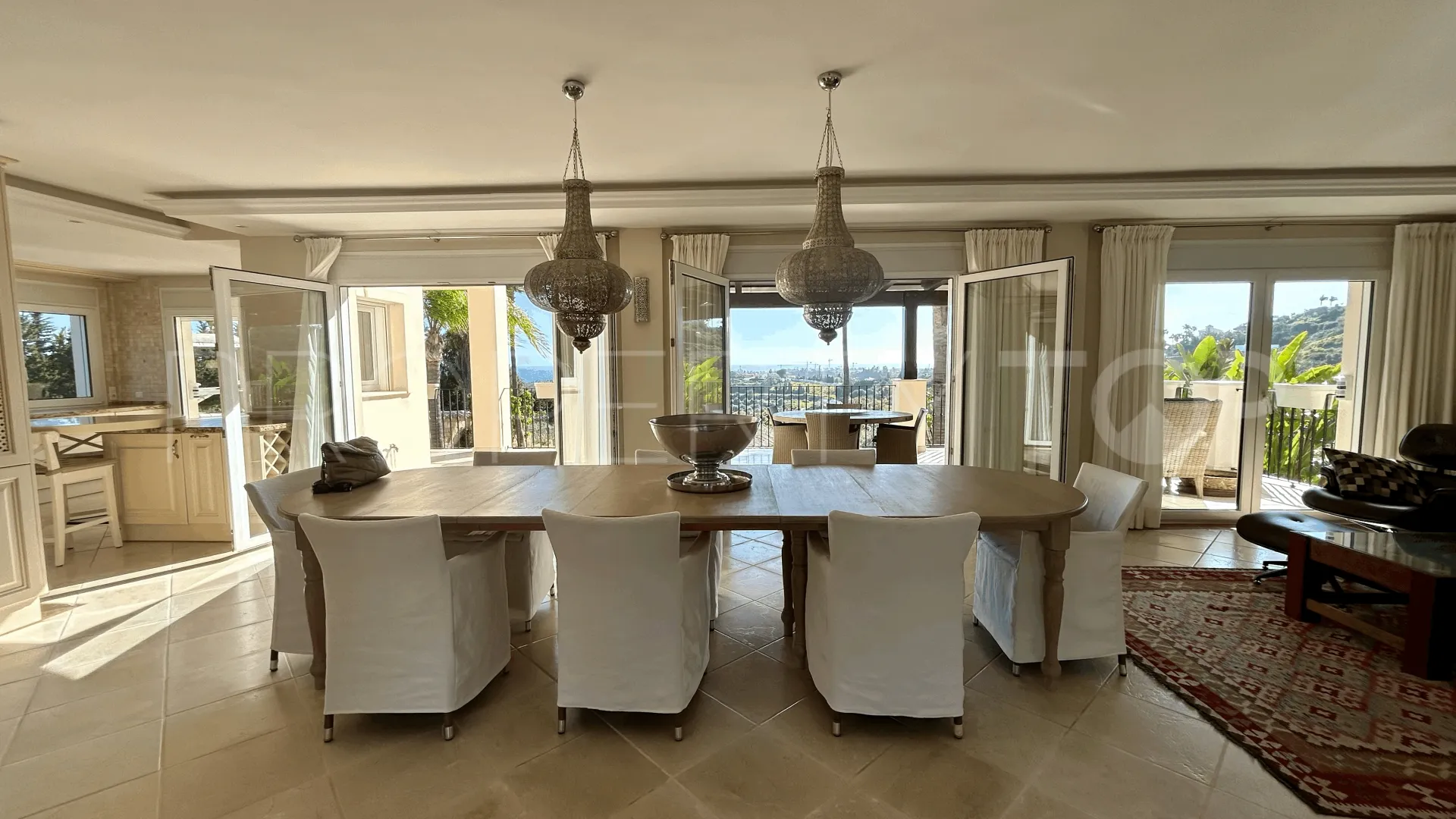 Estepona villa for sale