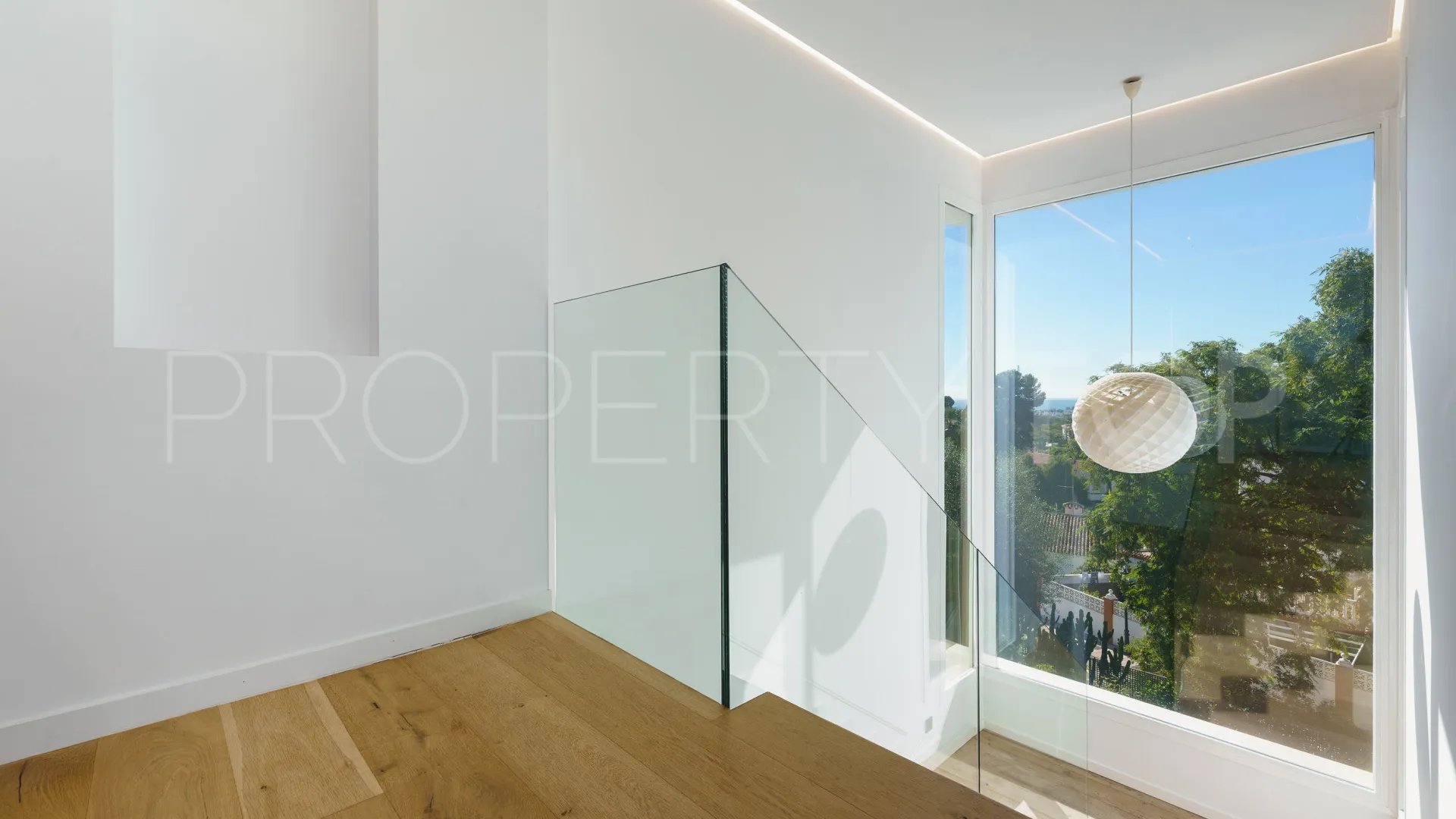Nueva Andalucia, villa en venta de 6 dormitorios