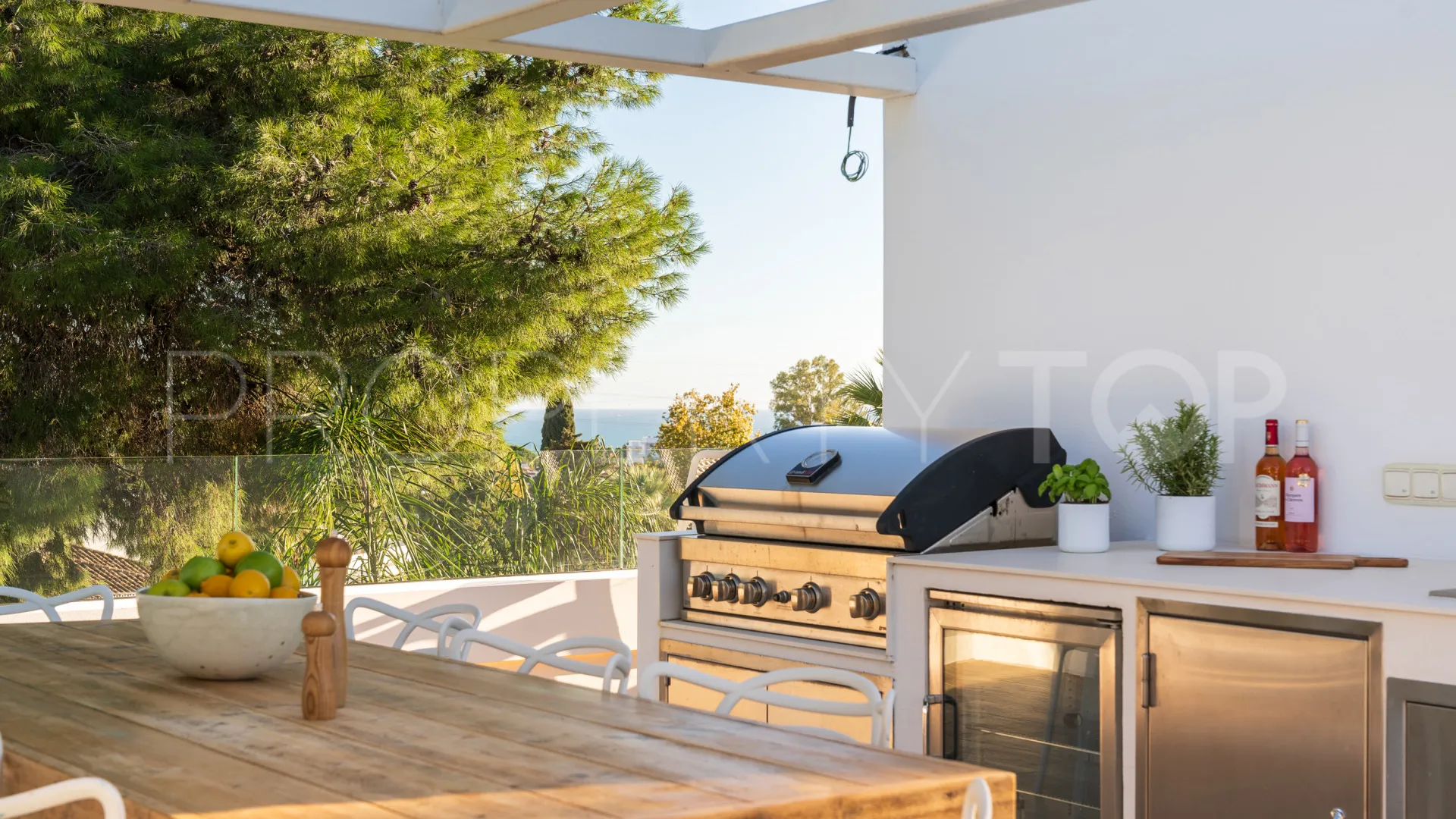 Nueva Andalucia, villa en venta de 6 dormitorios