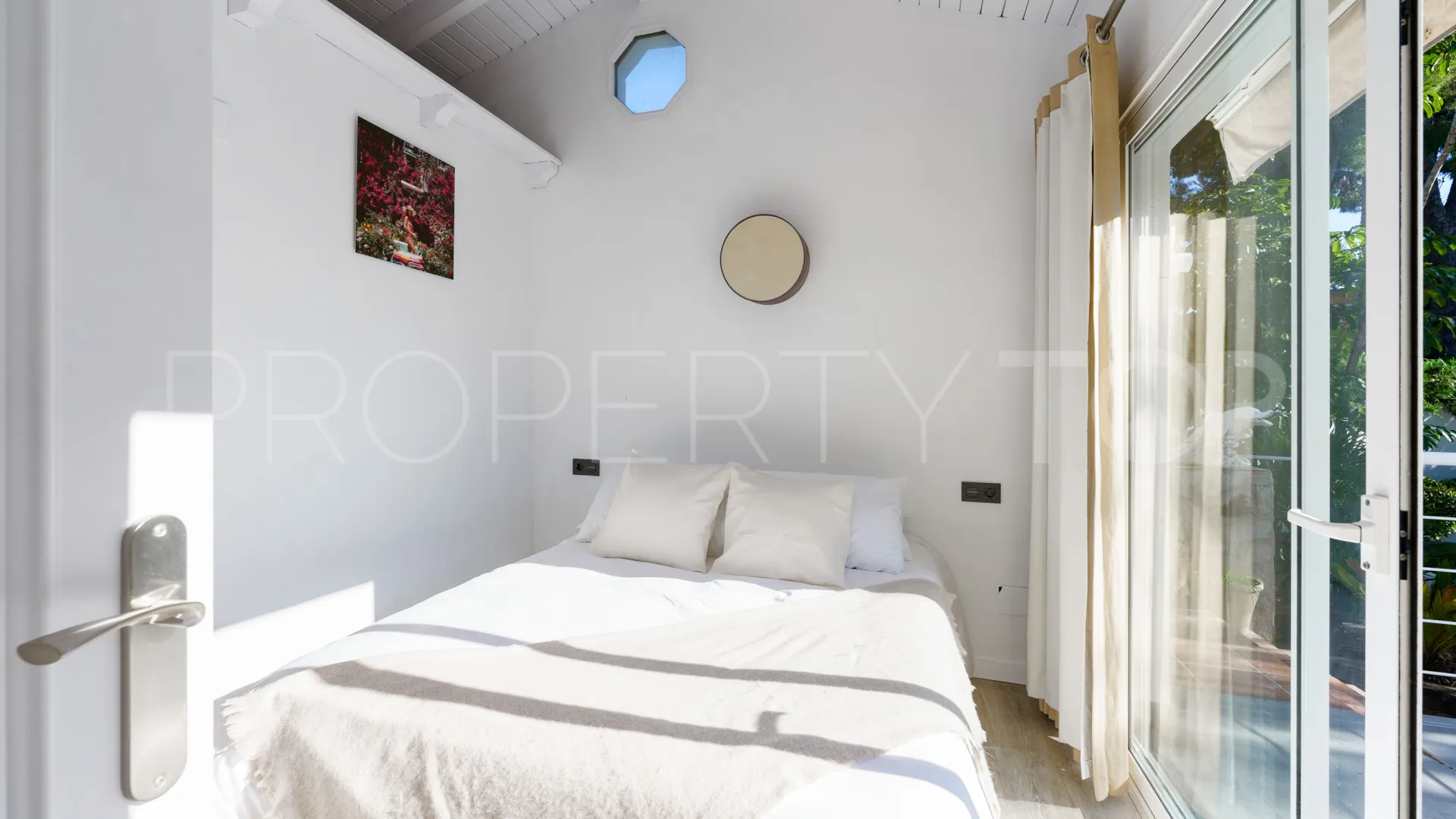 Nueva Andalucia, villa en venta de 6 dormitorios