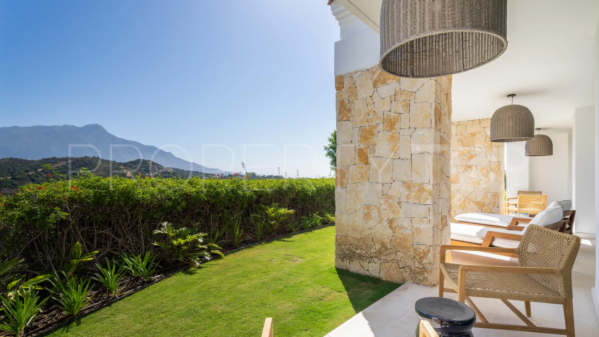 Villa in Benahavis for sale