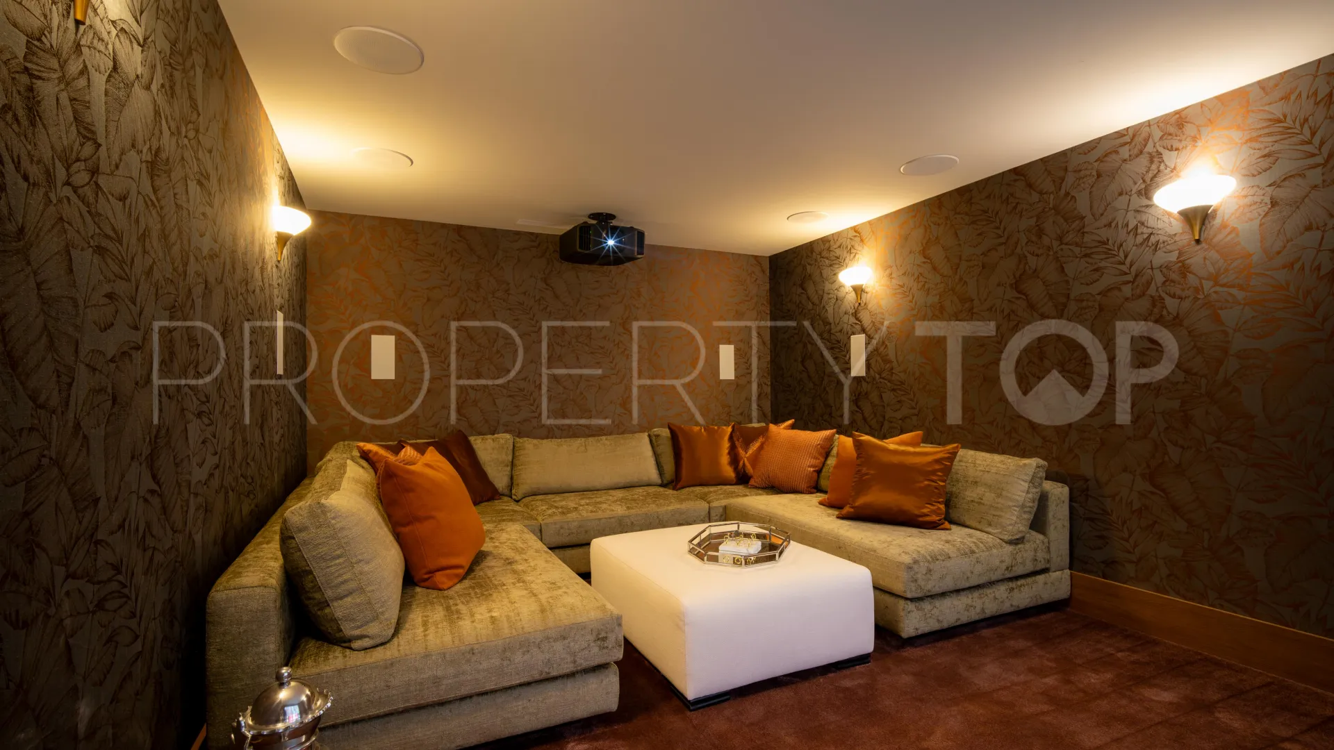 Villa in Benahavis for sale