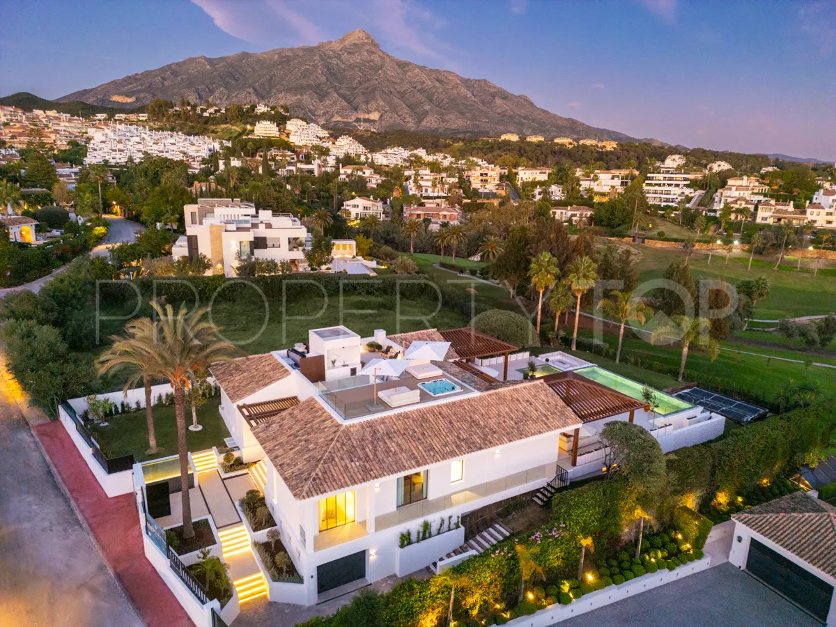 Se vende villa en Aloha