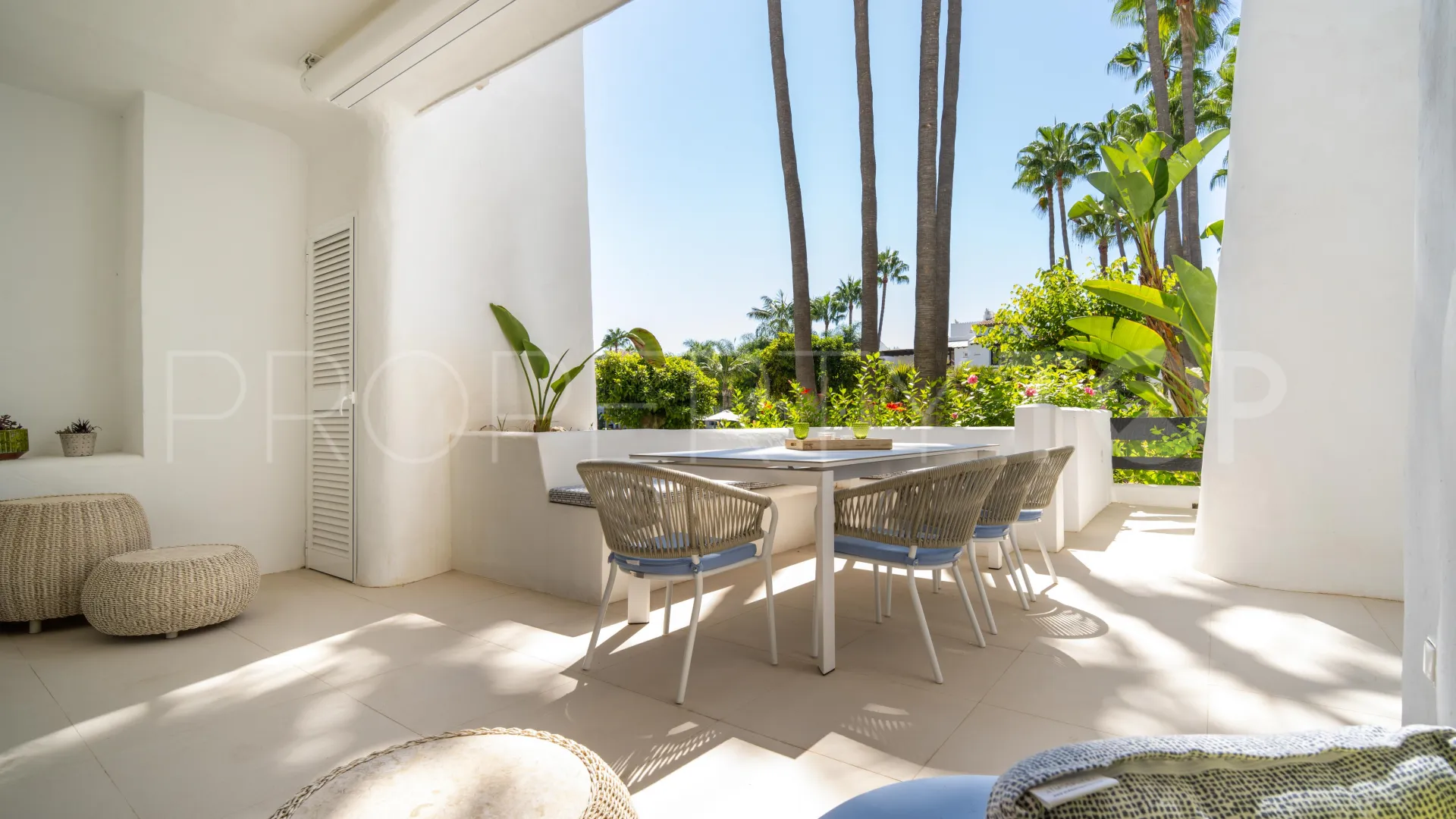 Buy Marina Puente Romano apartment with 3 bedrooms