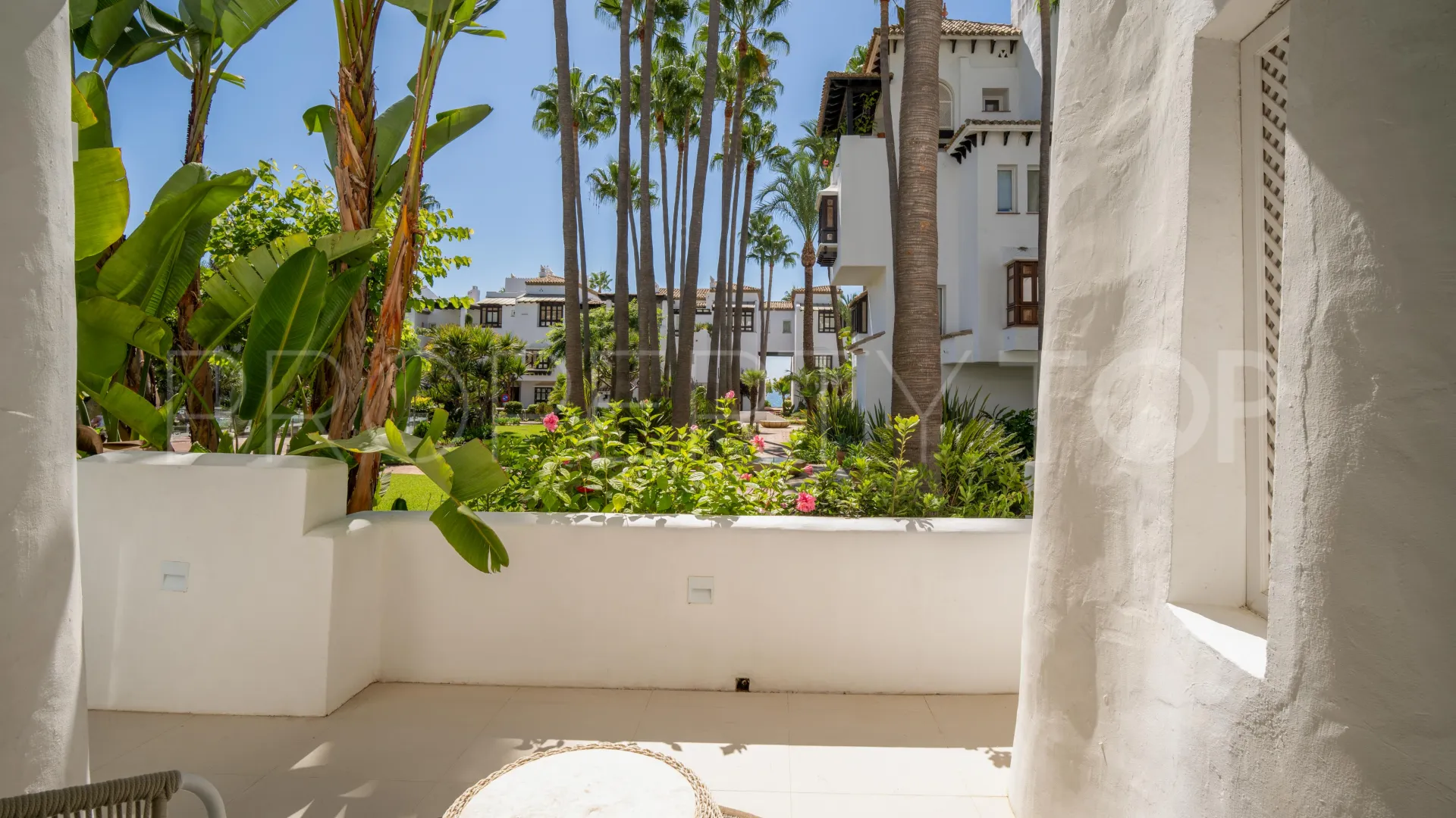 Buy Marina Puente Romano apartment with 3 bedrooms