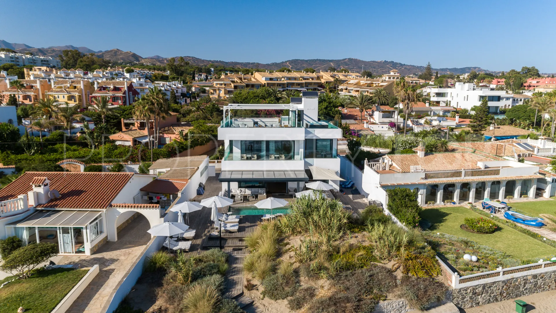Costabella, villa con 6 dormitorios a la venta