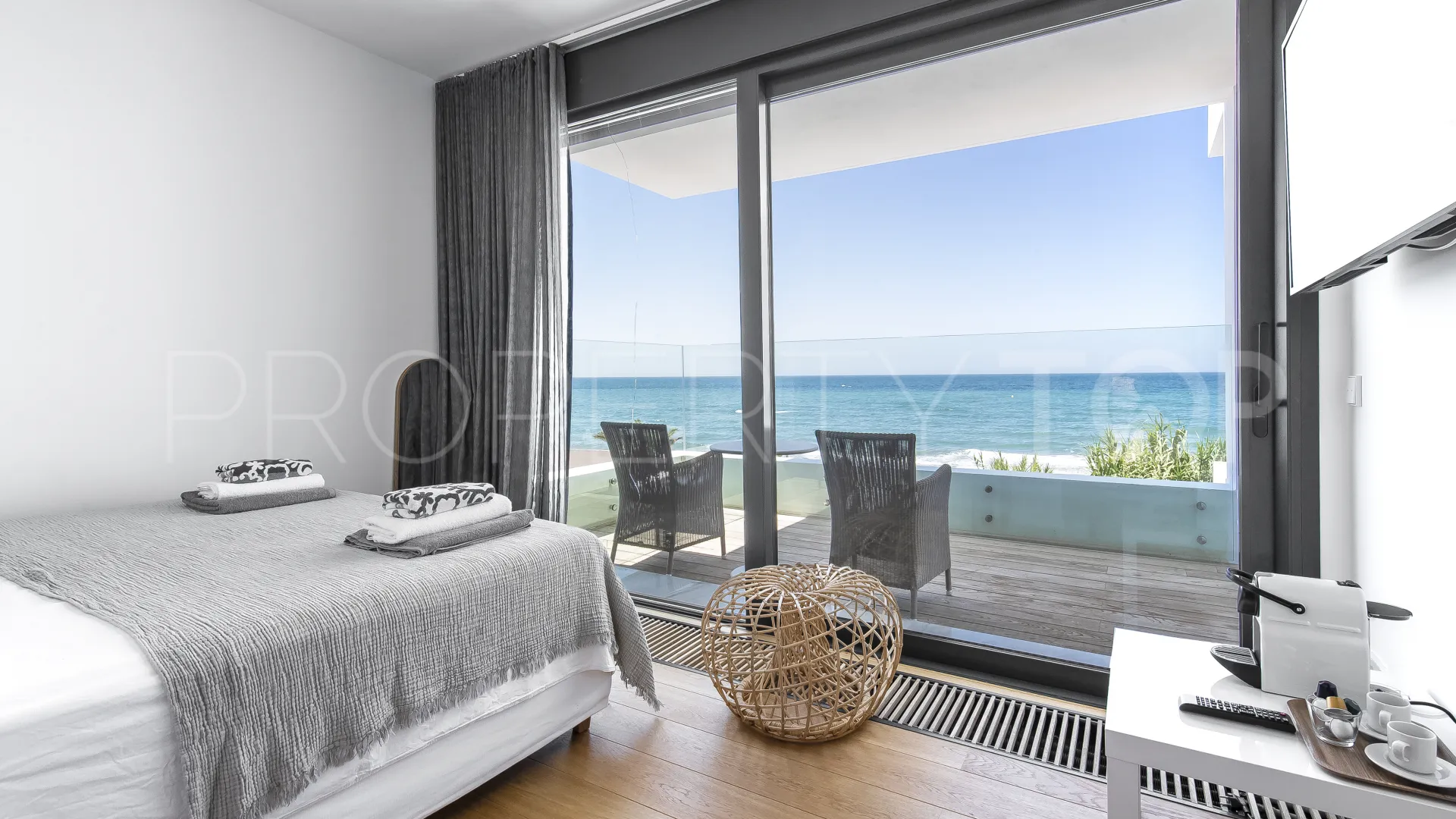 Costabella, villa con 6 dormitorios a la venta