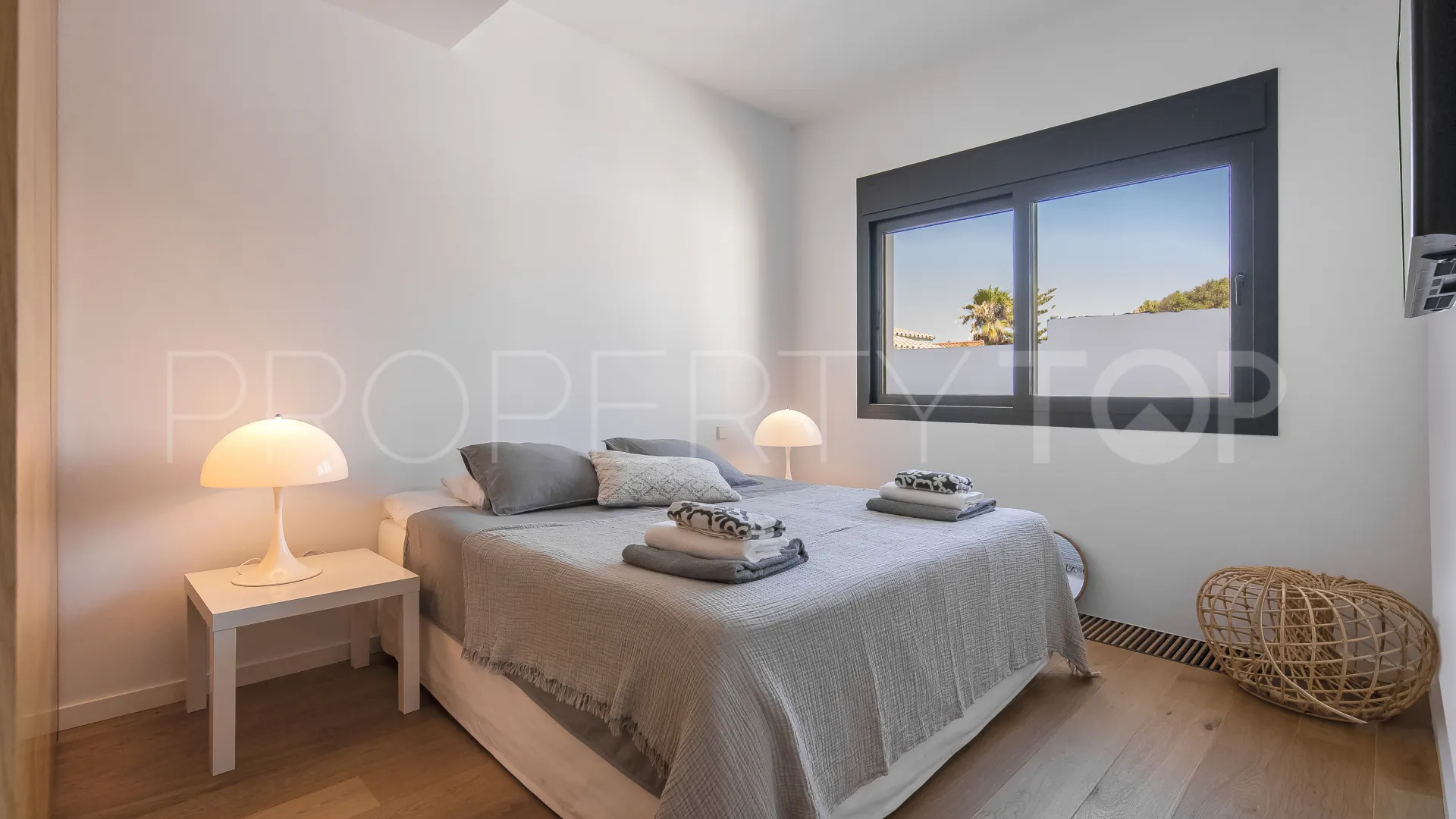 Costabella, villa con 6 dormitorios a la venta