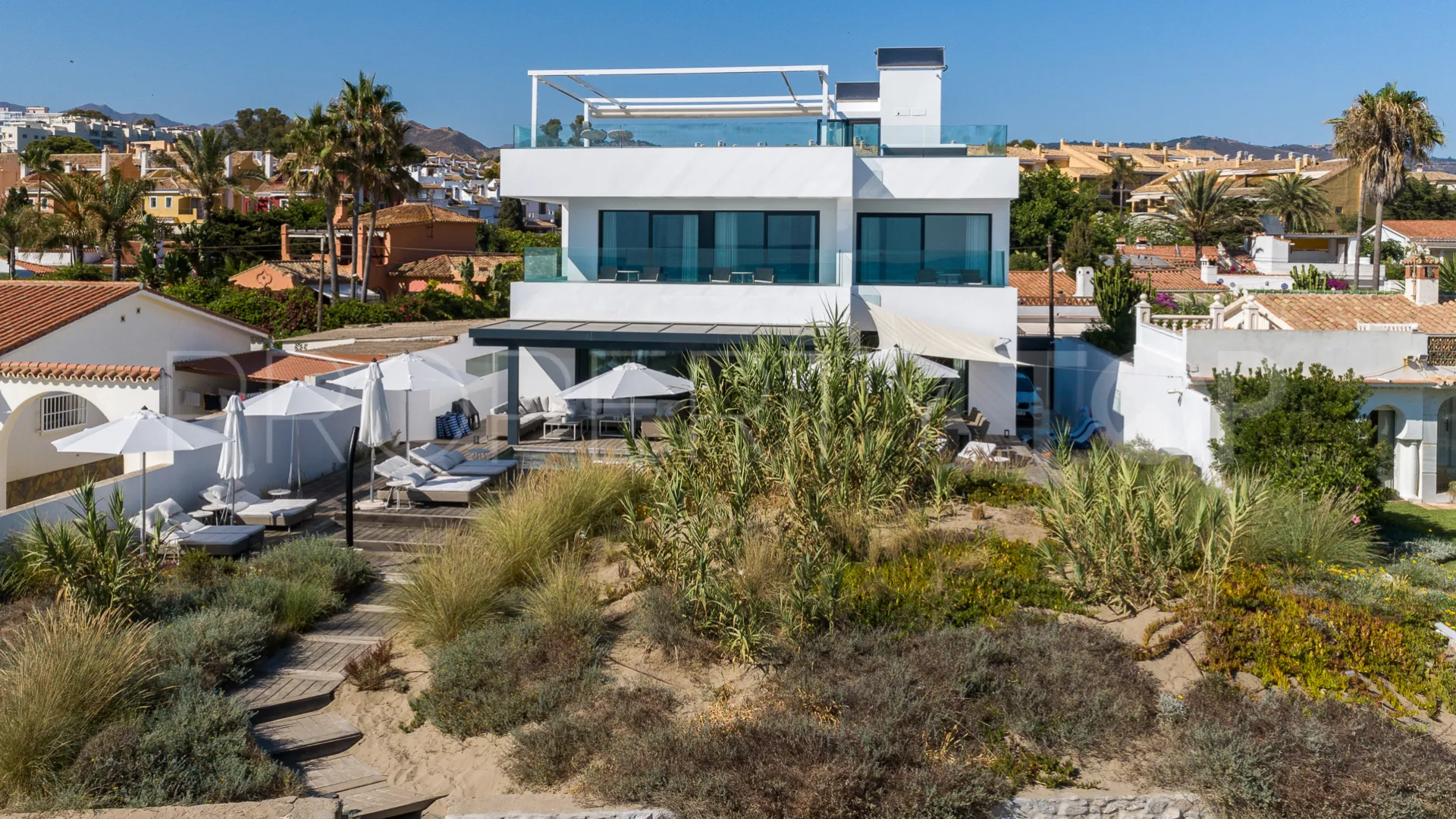 Costabella, villa con 6 dormitorios a la venta