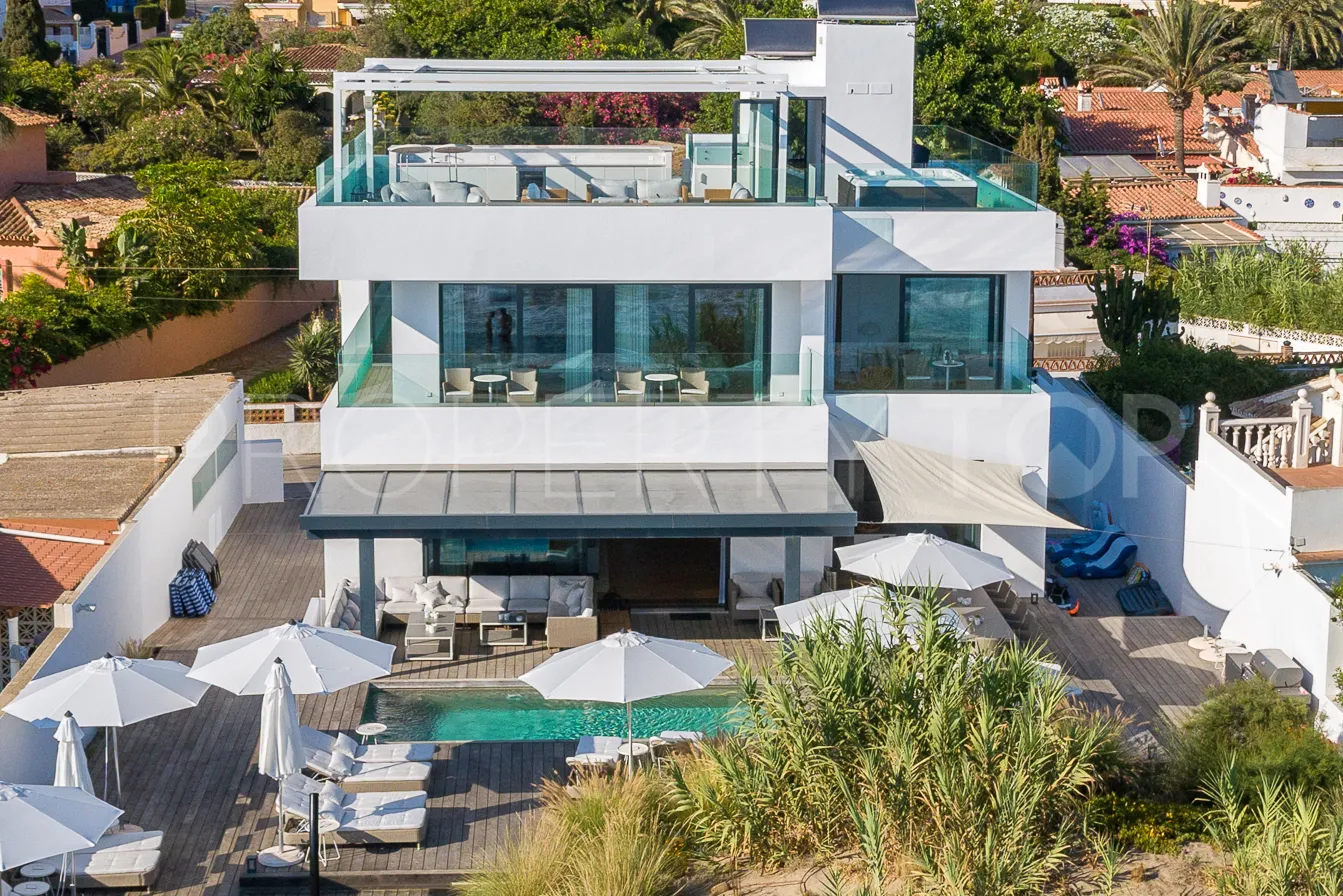 Costabella, villa con 6 dormitorios a la venta