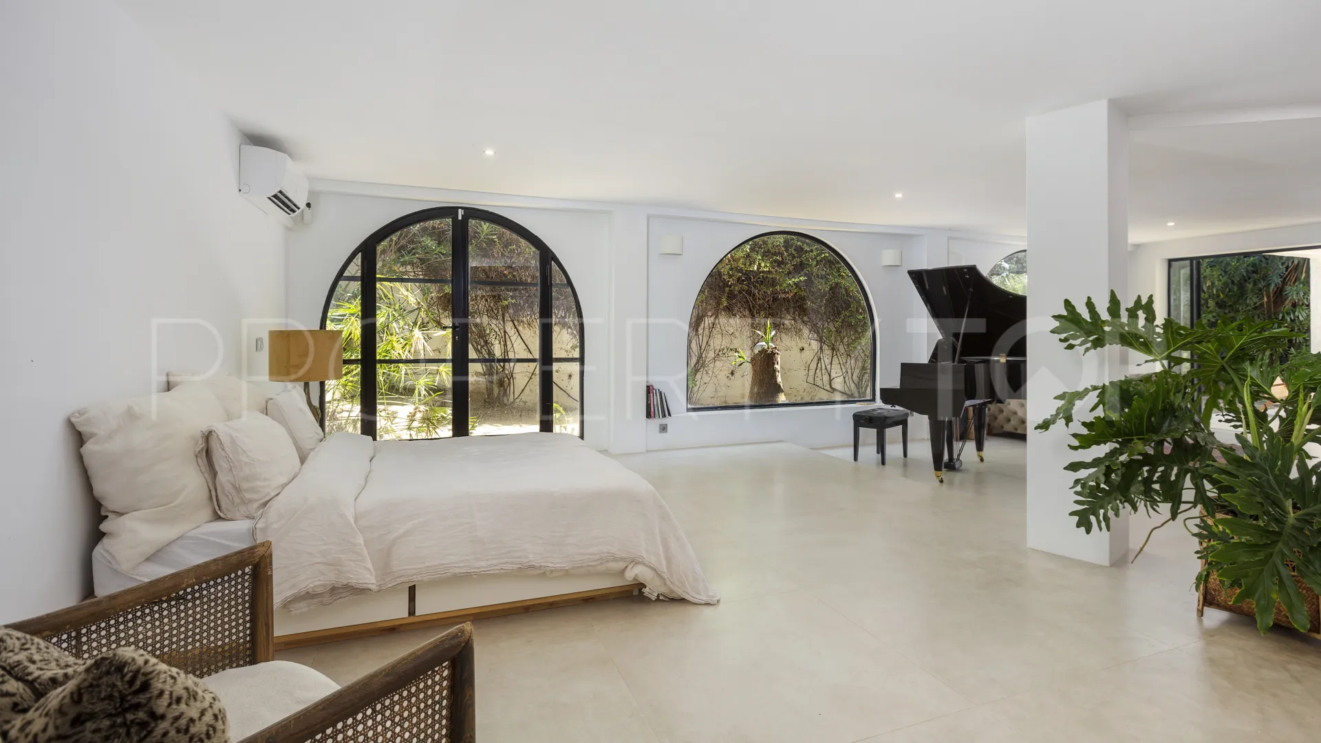 4 bedrooms villa in Nueva Atalaya for sale