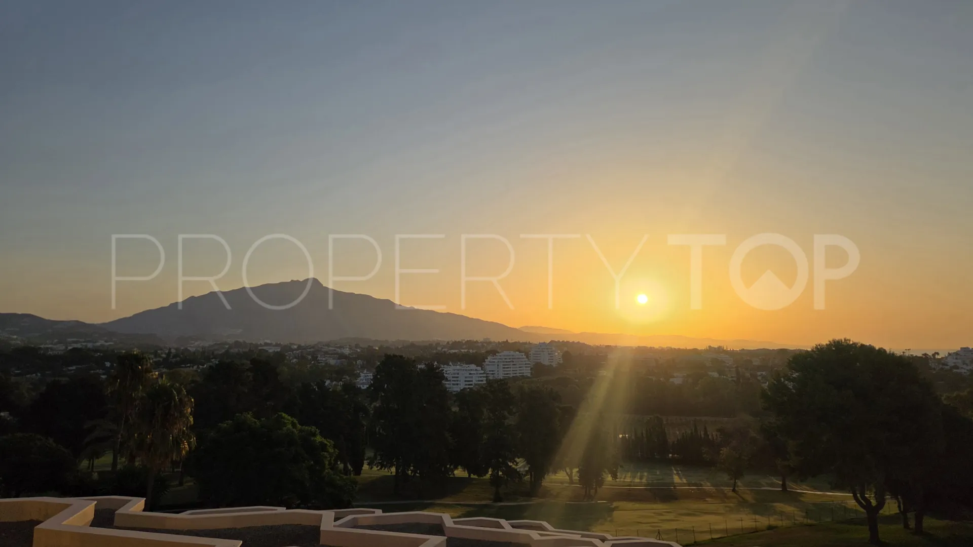 For sale Atalaya Golf apartment with 1 bedroom