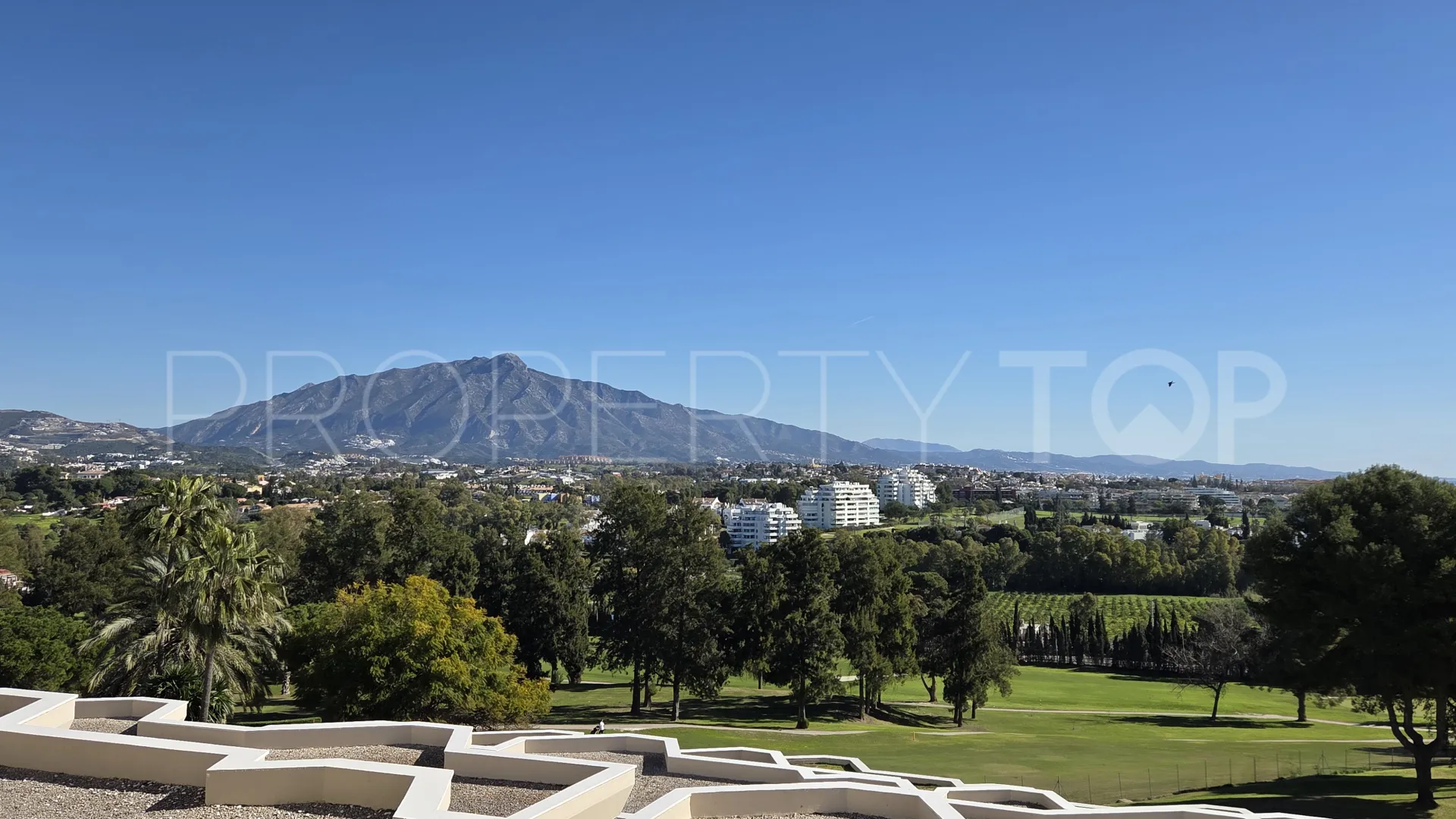 For sale Atalaya Golf apartment with 1 bedroom
