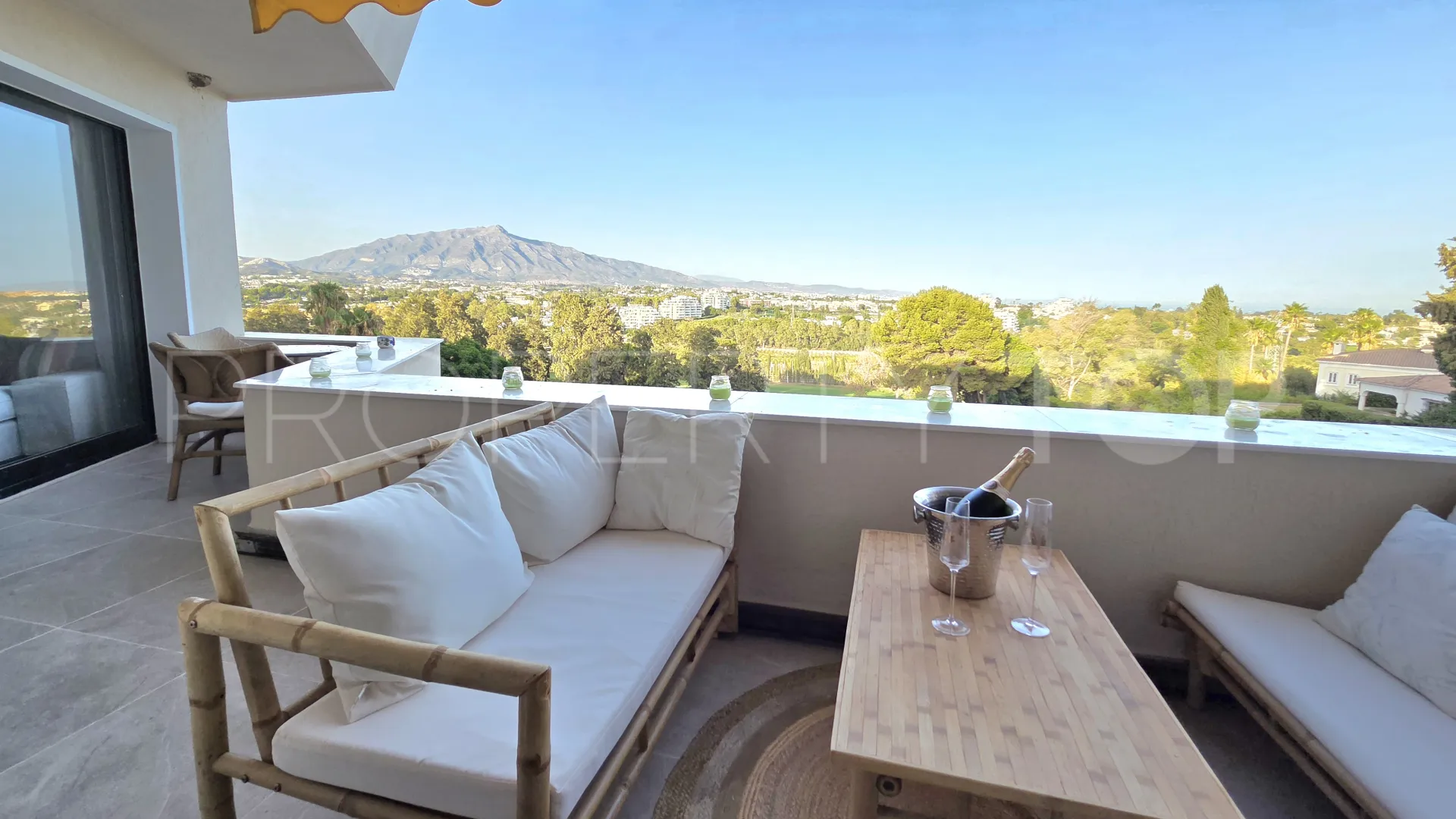 For sale Atalaya Golf apartment with 1 bedroom