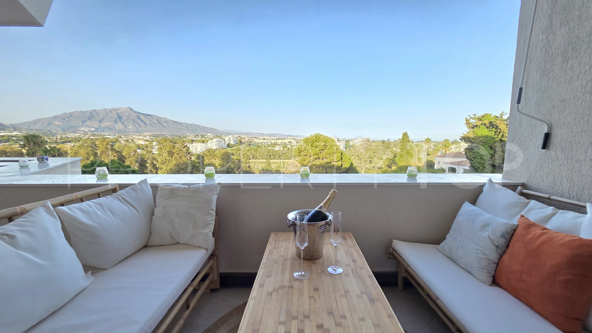 For sale Atalaya Golf apartment with 1 bedroom