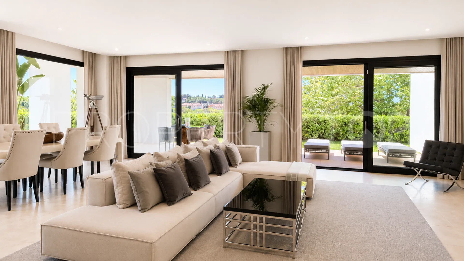 Comprar apartamento planta baja de 3 dormitorios en Hacienda de Valderrama