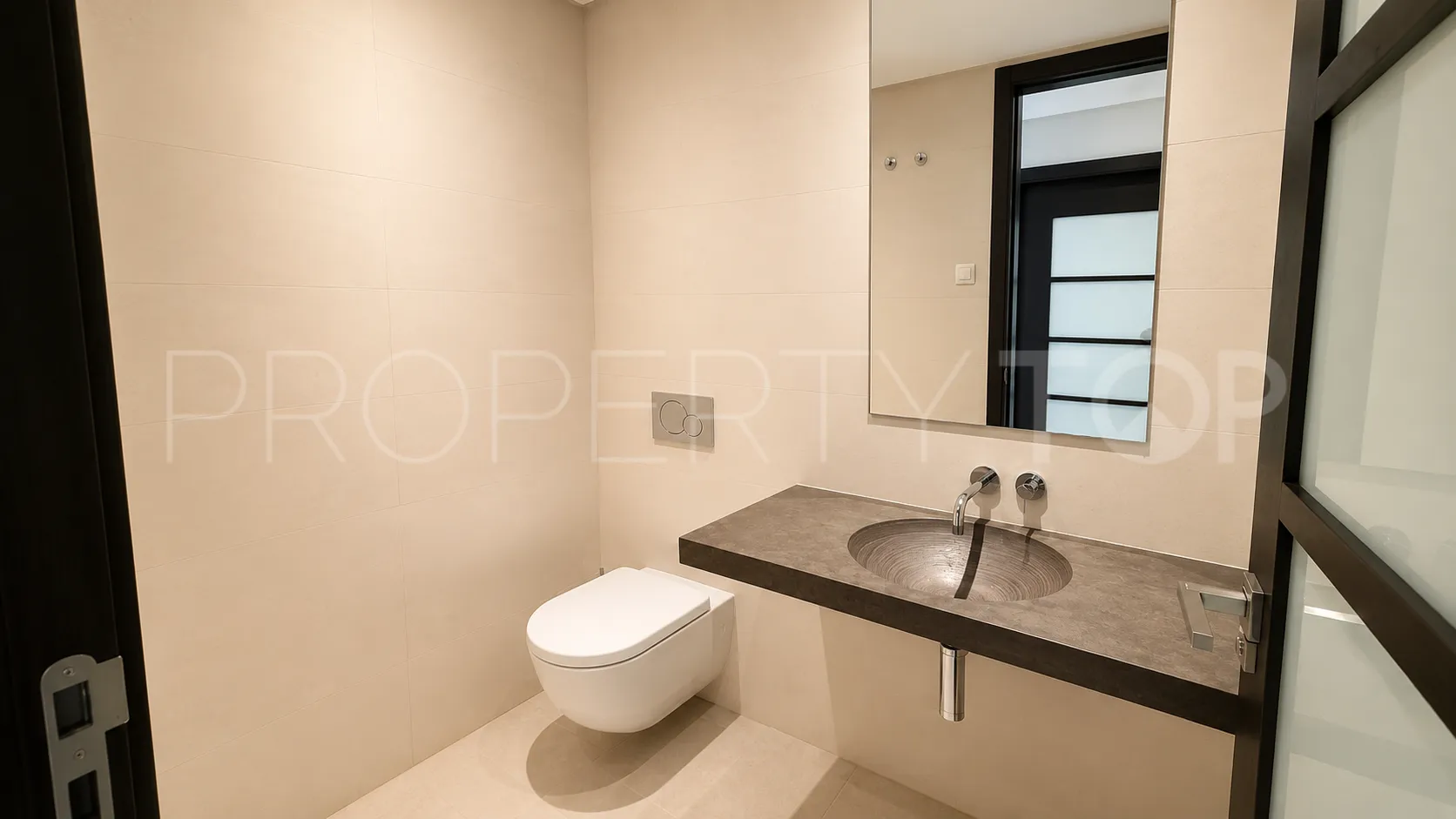 Comprar apartamento planta baja de 3 dormitorios en Hacienda de Valderrama