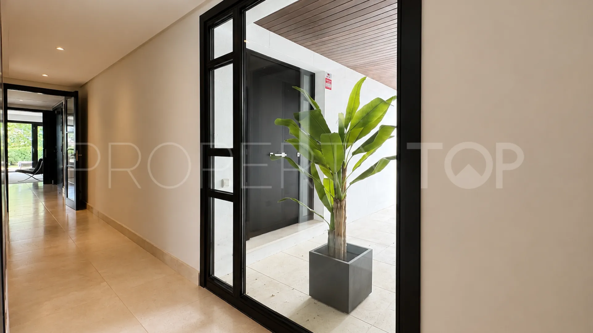 Comprar apartamento planta baja de 3 dormitorios en Hacienda de Valderrama